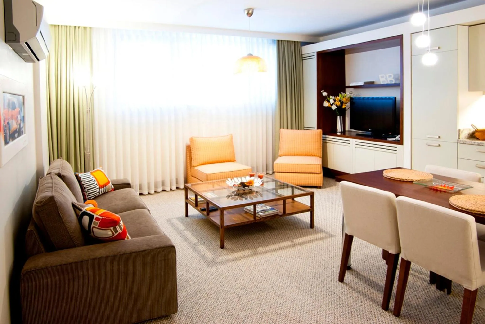 Living room in 116 Residence