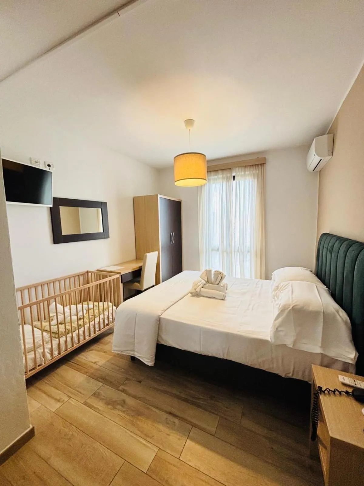 Bedroom in Hotel Virginia