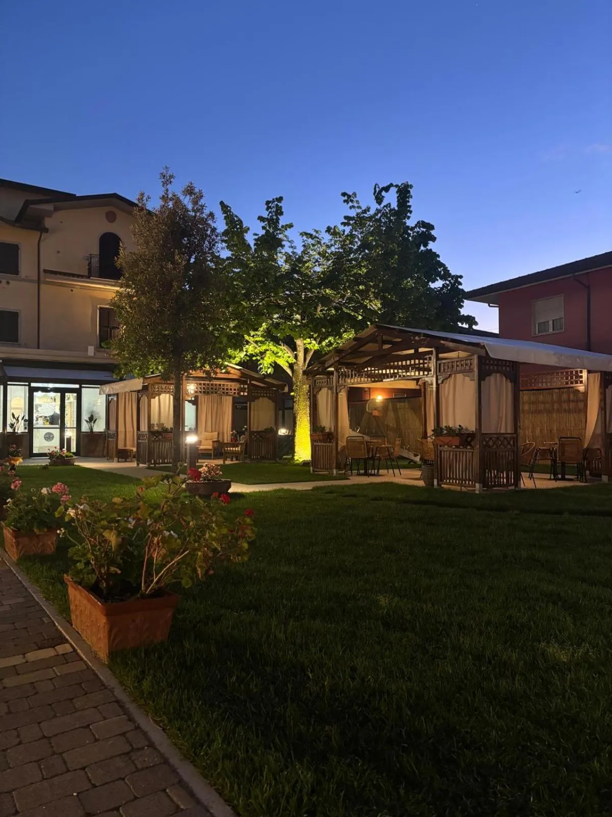 Garden in Hotel Virginia