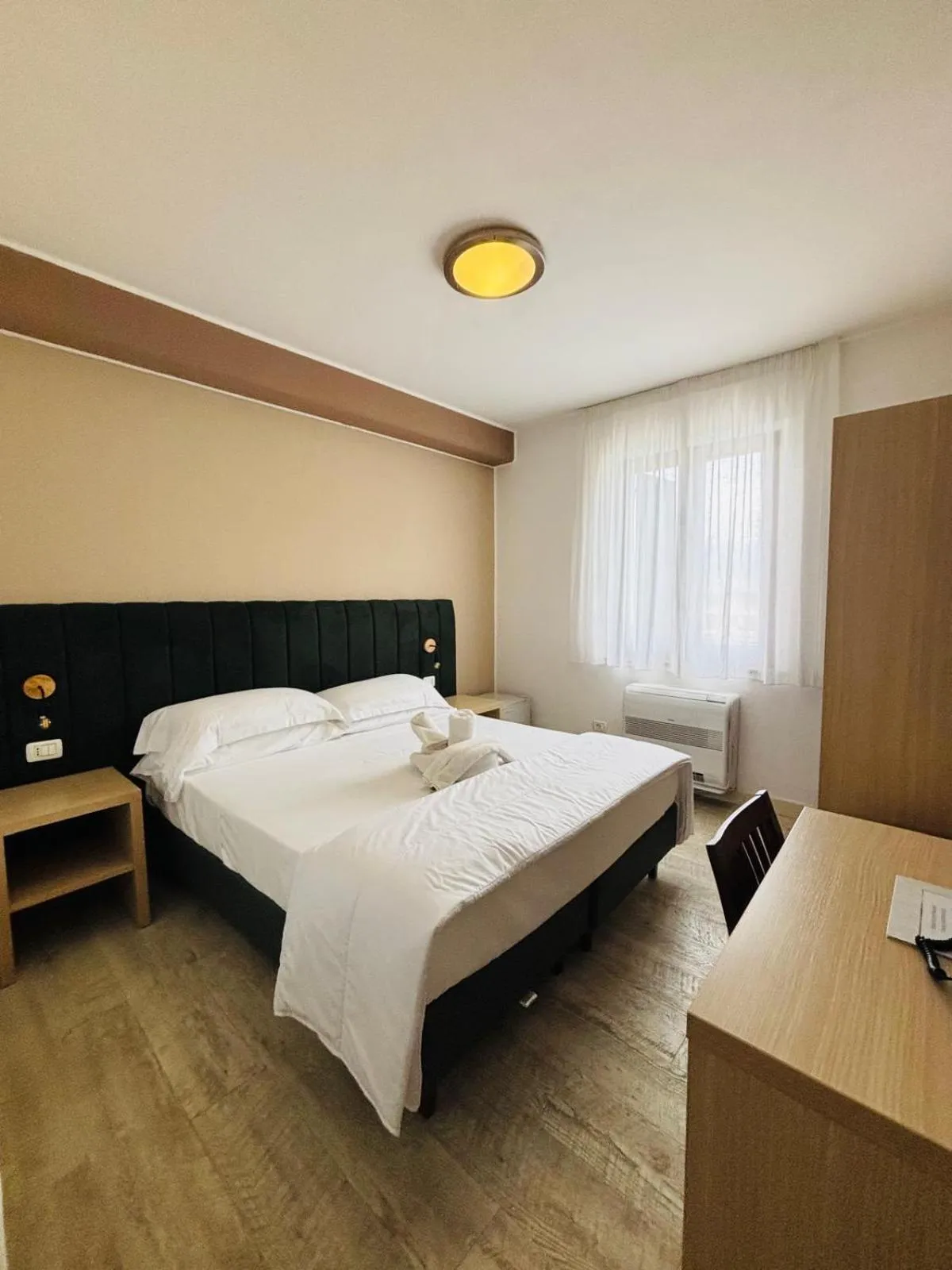 Bedroom in Hotel Virginia