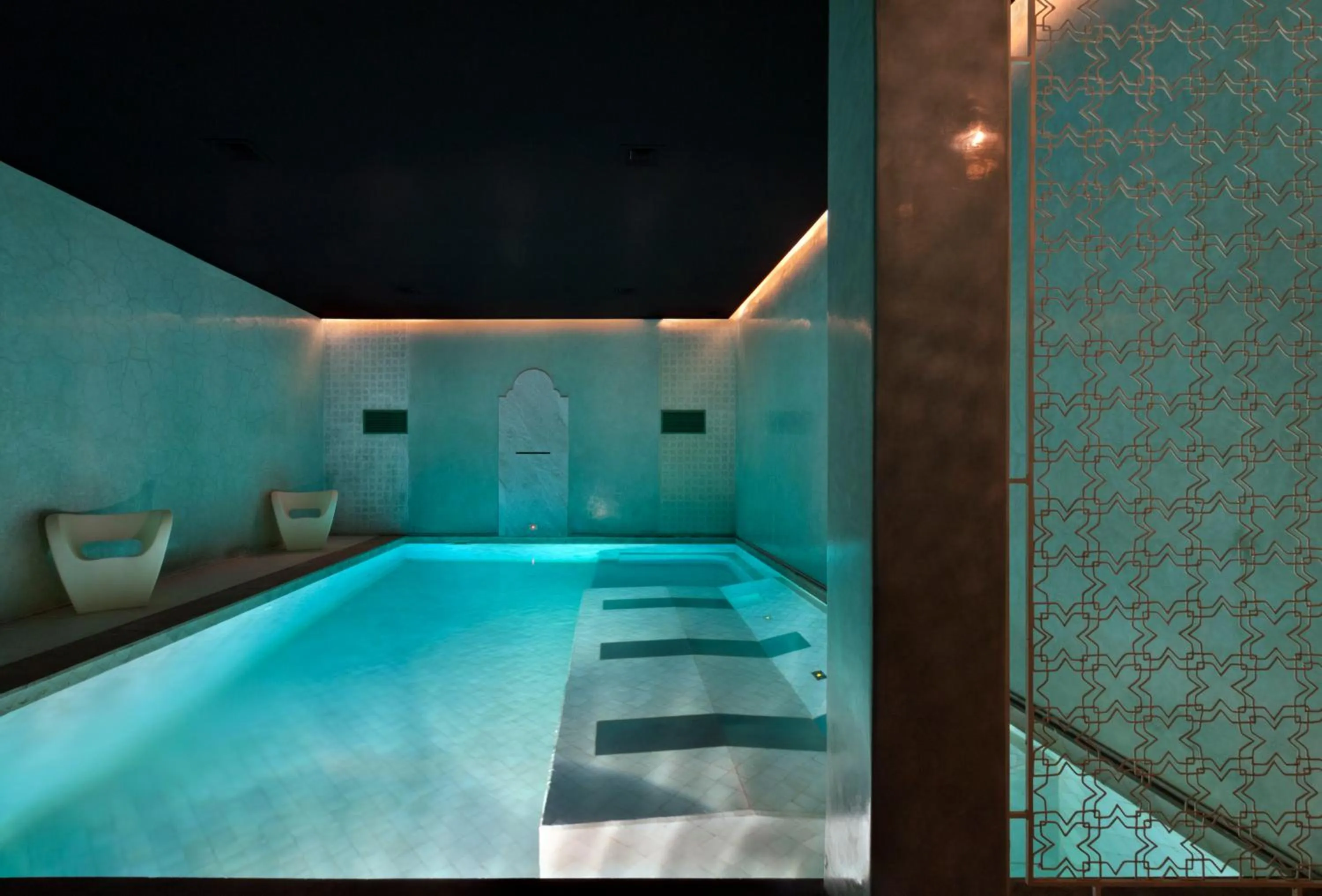 Swimming pool in Riad Nashira & Spa
