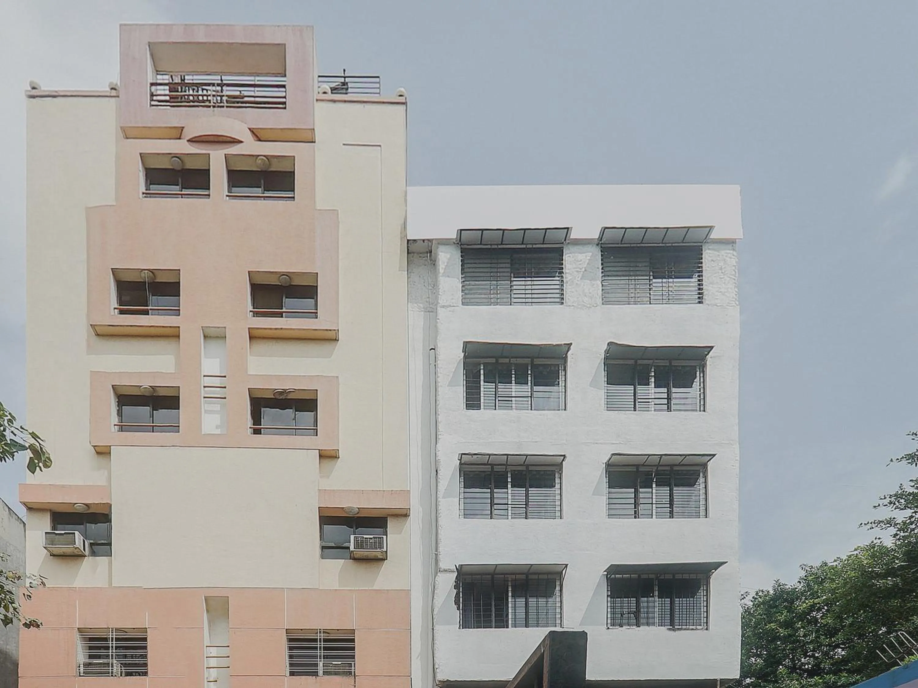 Facade/entrance in Super Hotel O River View Near Shaniwar Wada