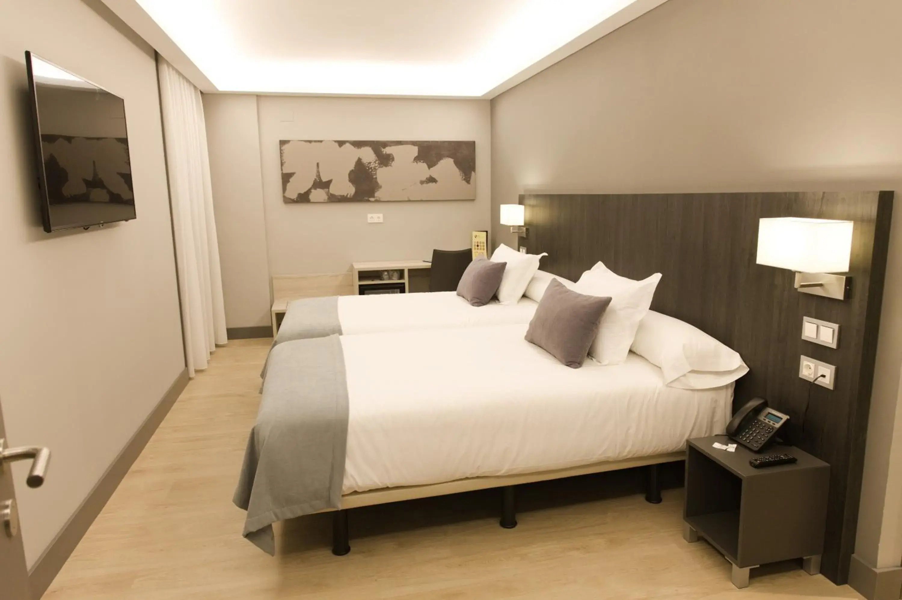 Superior Twin Room in Hotel Cruz de la Victoria Superior Twin Room in Hotel Cruz de la Victoria