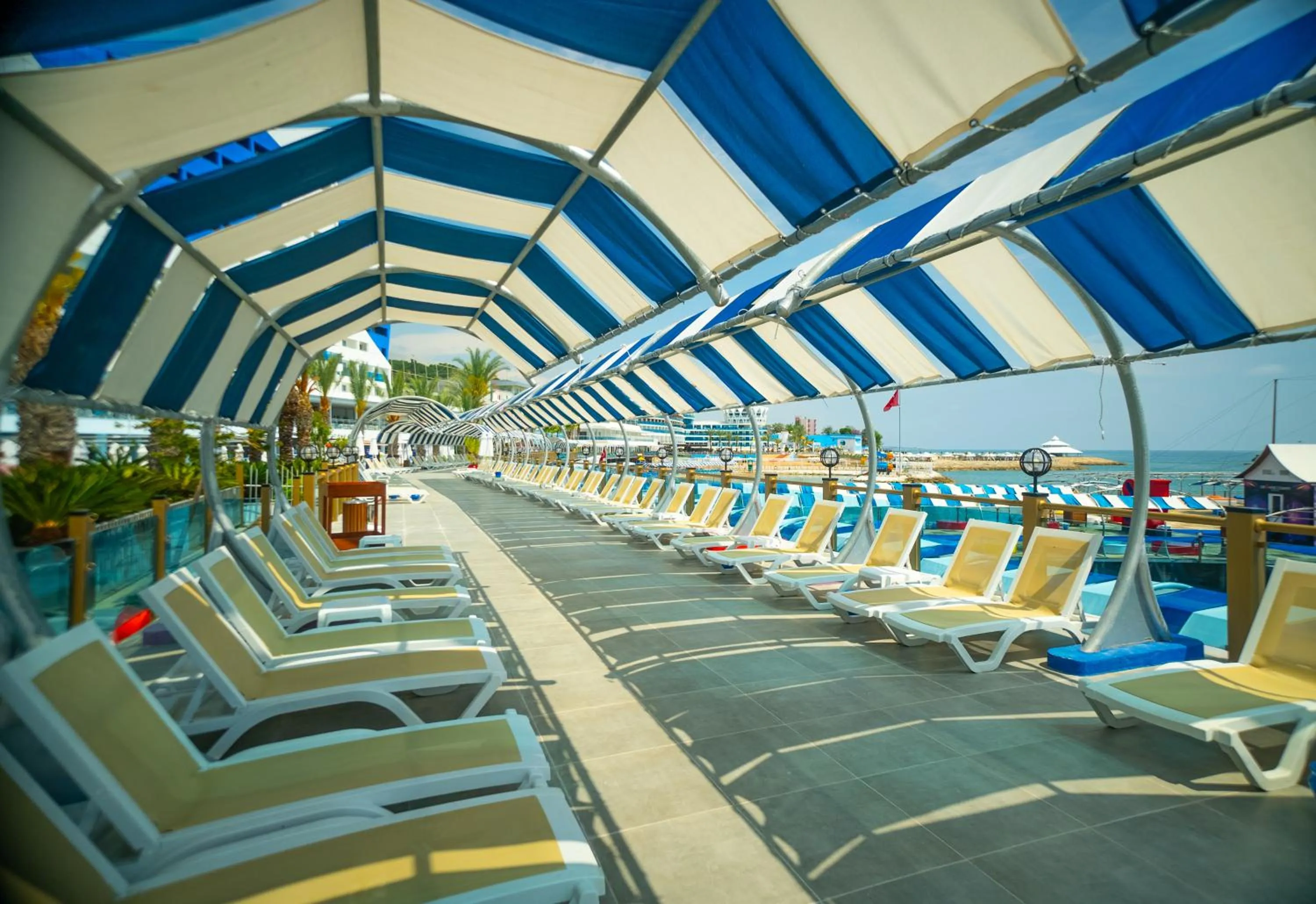 sunbed in Orange County Alanya