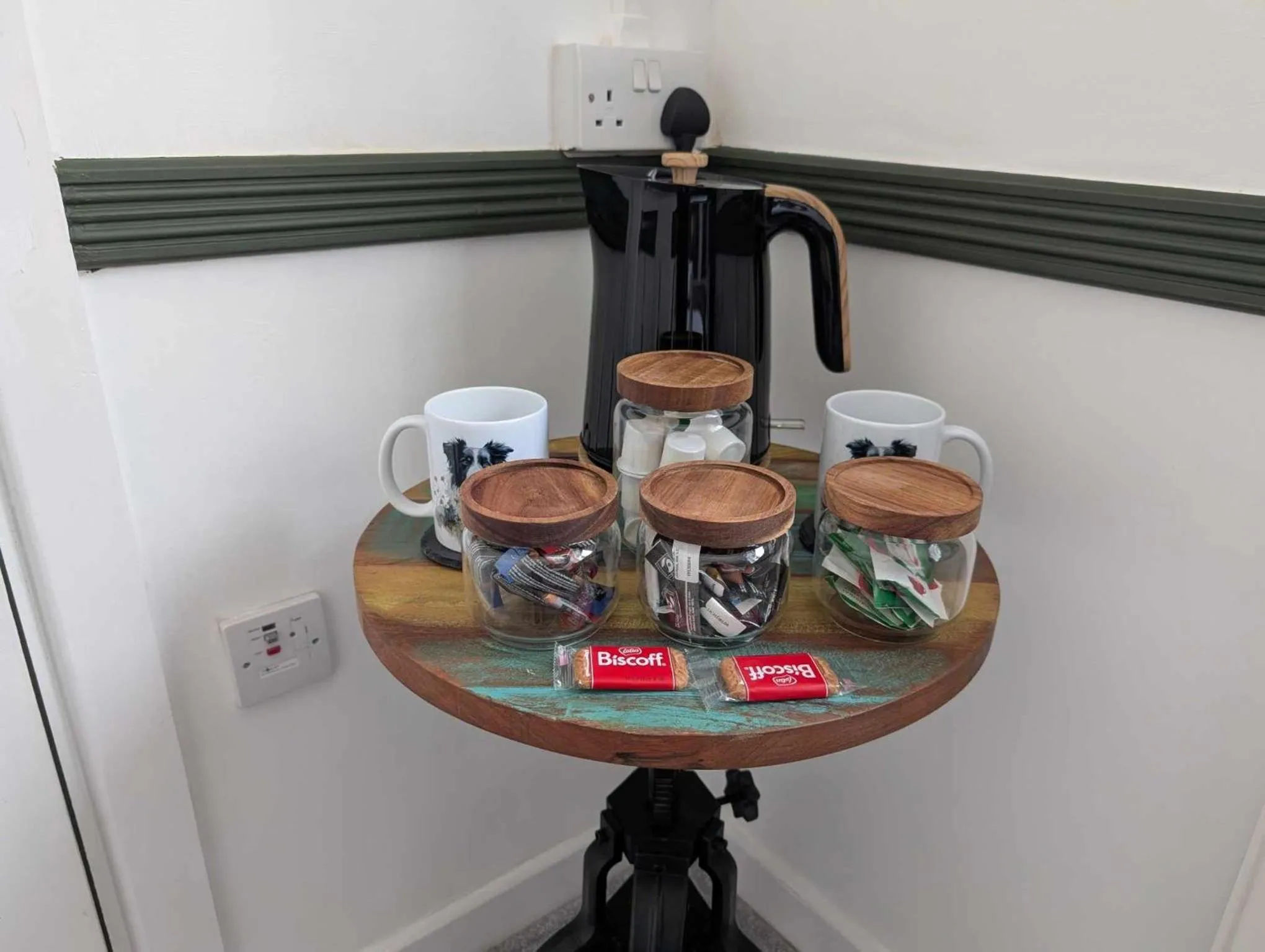 Coffee/tea facilities in Gilpin Bridge Inn