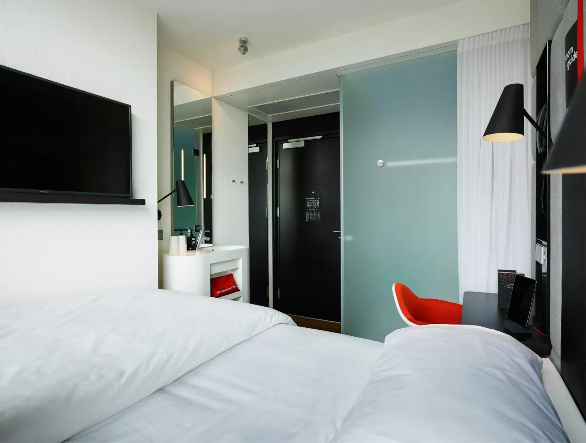 Single Room in citizenM Amstel Amsterdam Single Room in citizenM Amstel Amsterdam