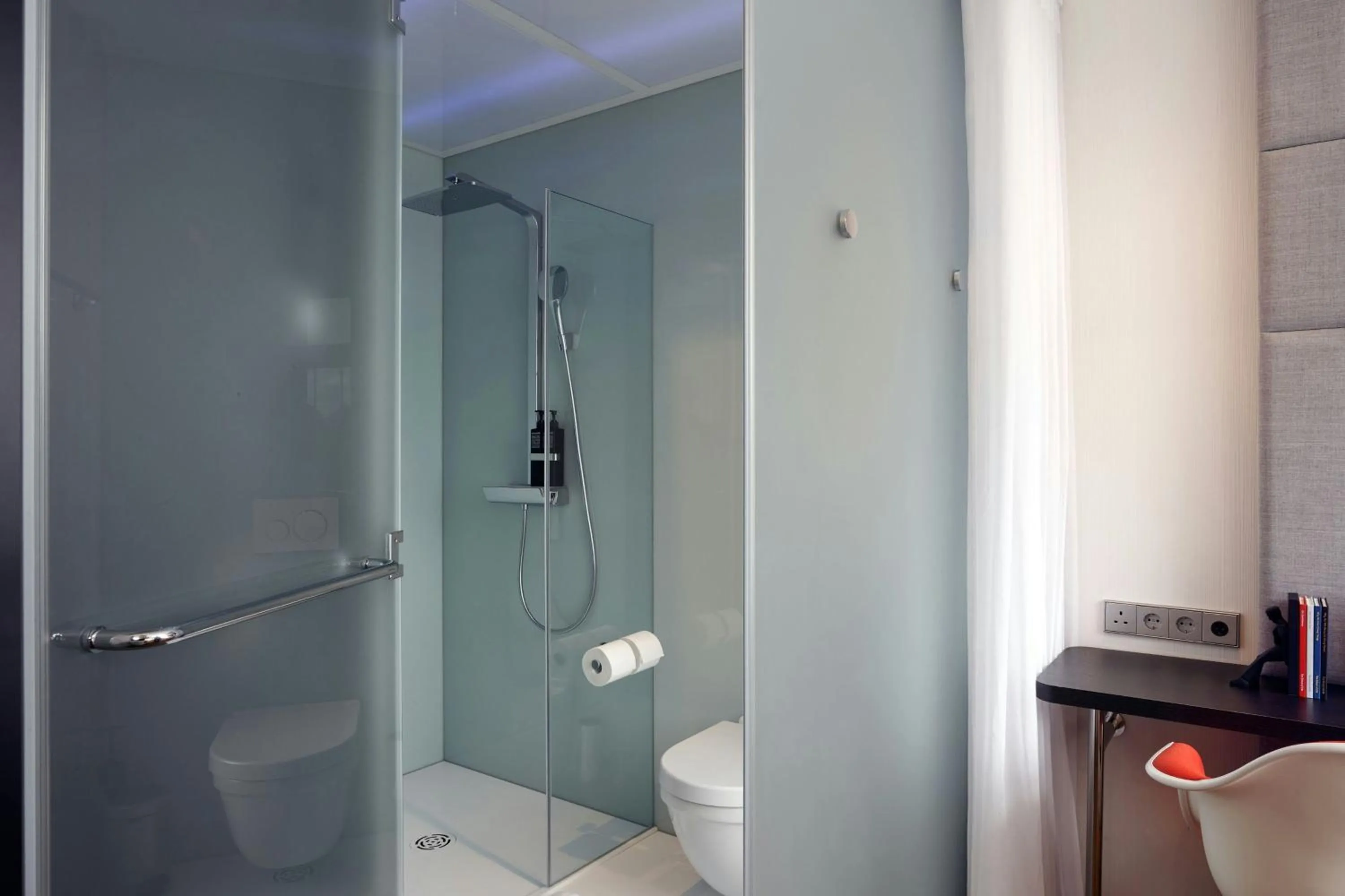 Bedroom in citizenM Amstel Amsterdam