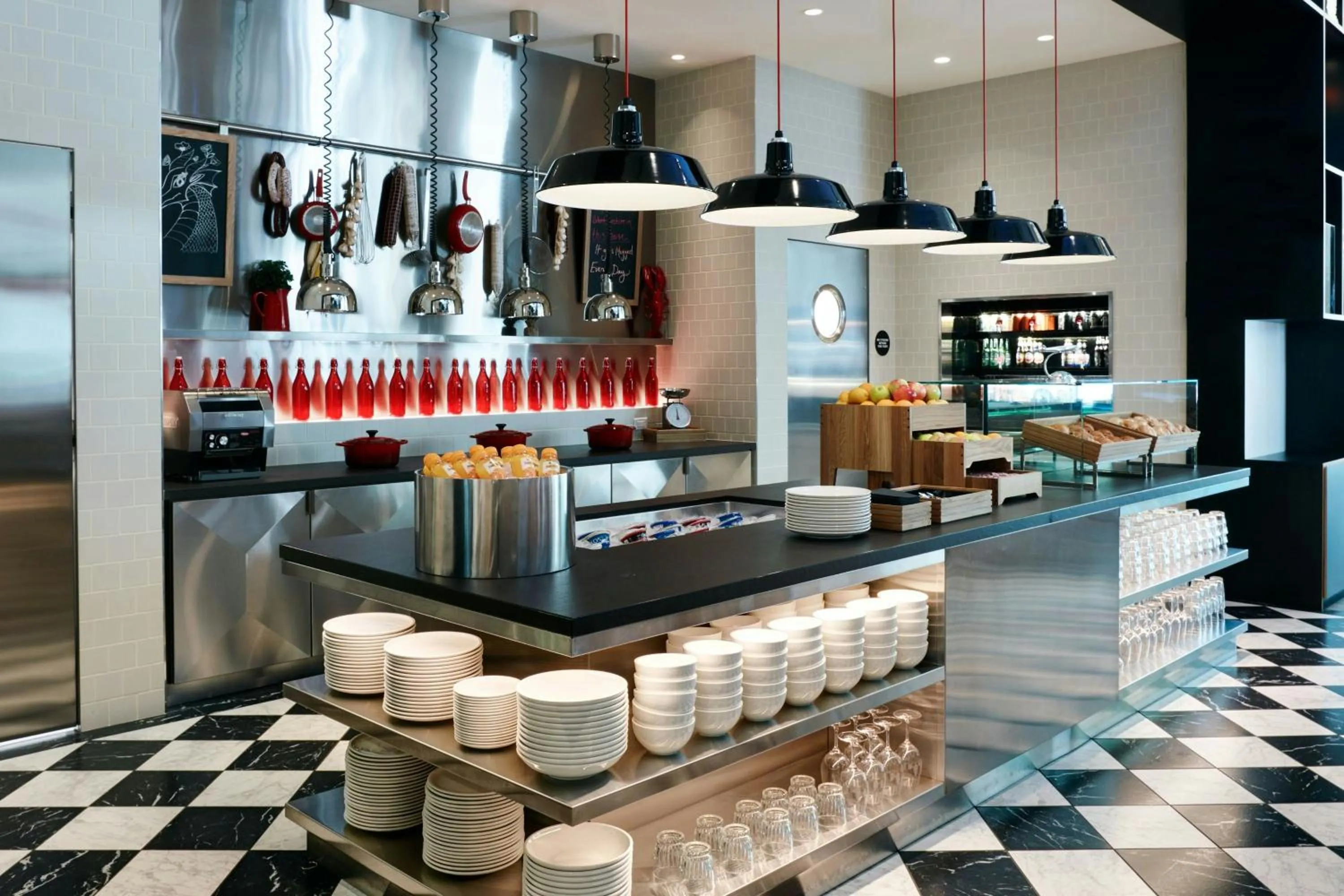 Restaurant/places to eat in citizenM Seattle South Lake