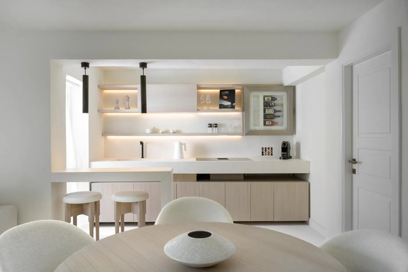 Kitchen or kitchenette in Baia Bianca Suites