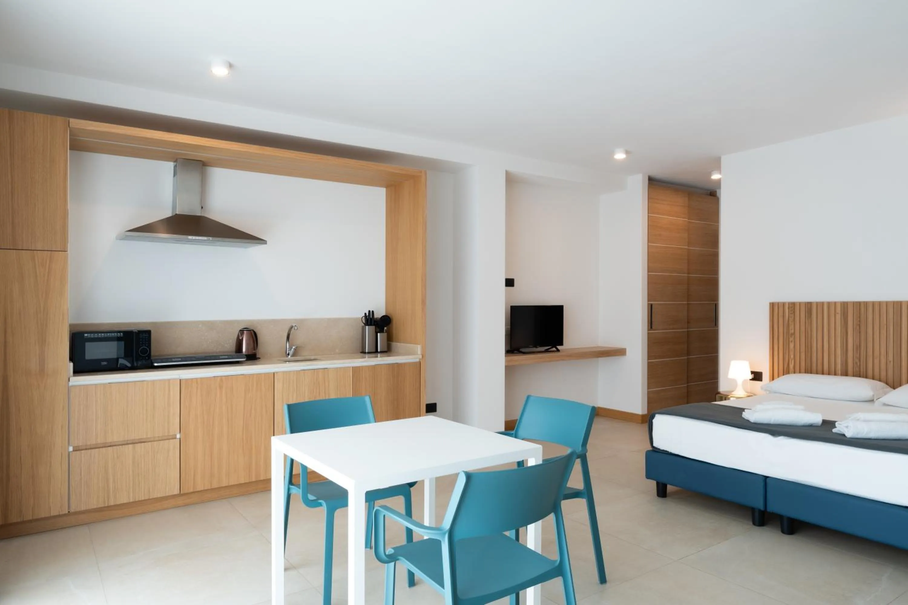 Bedroom, Bed in Hotel Delfino