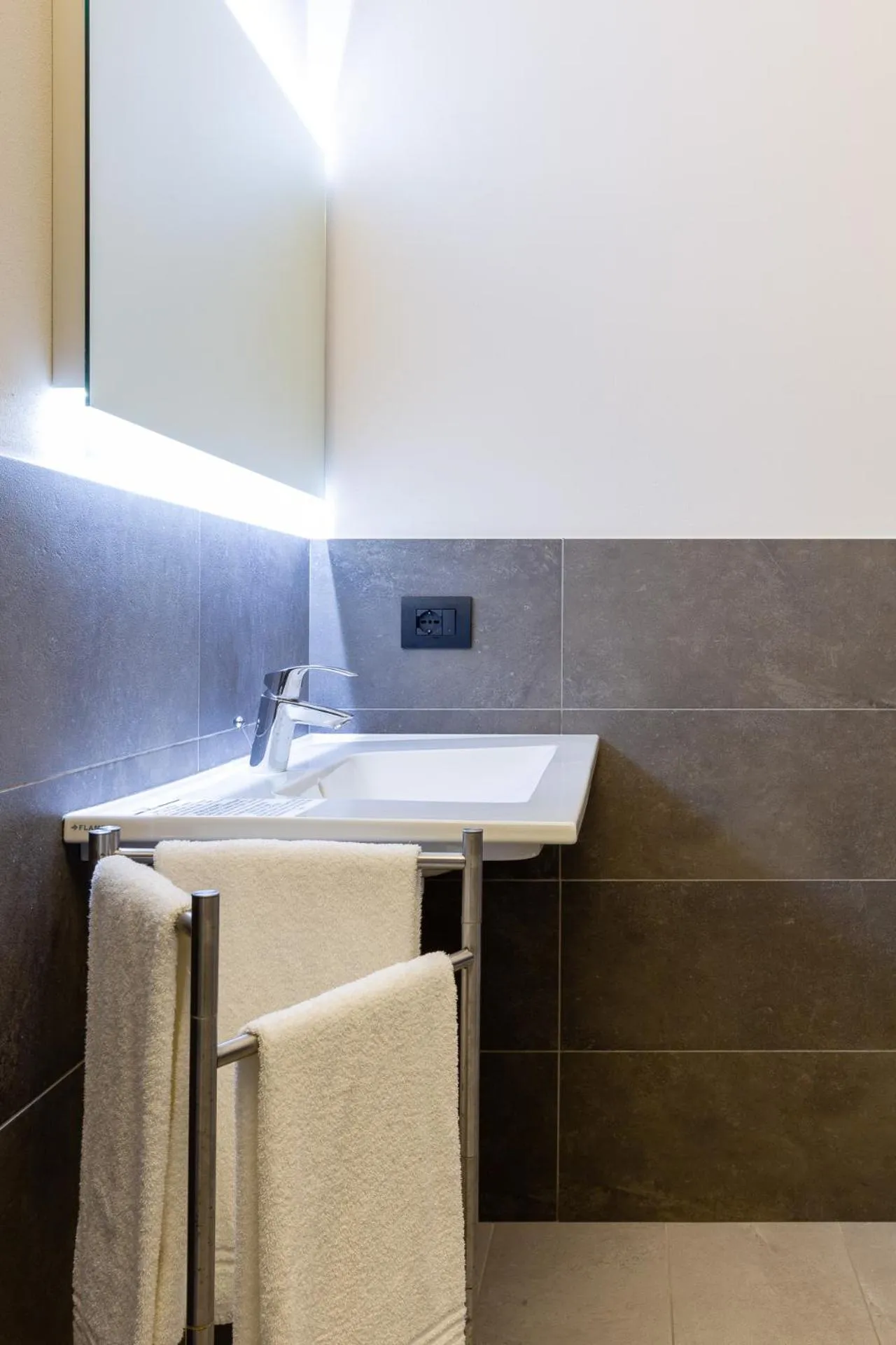 Bathroom in Hotel Delfino