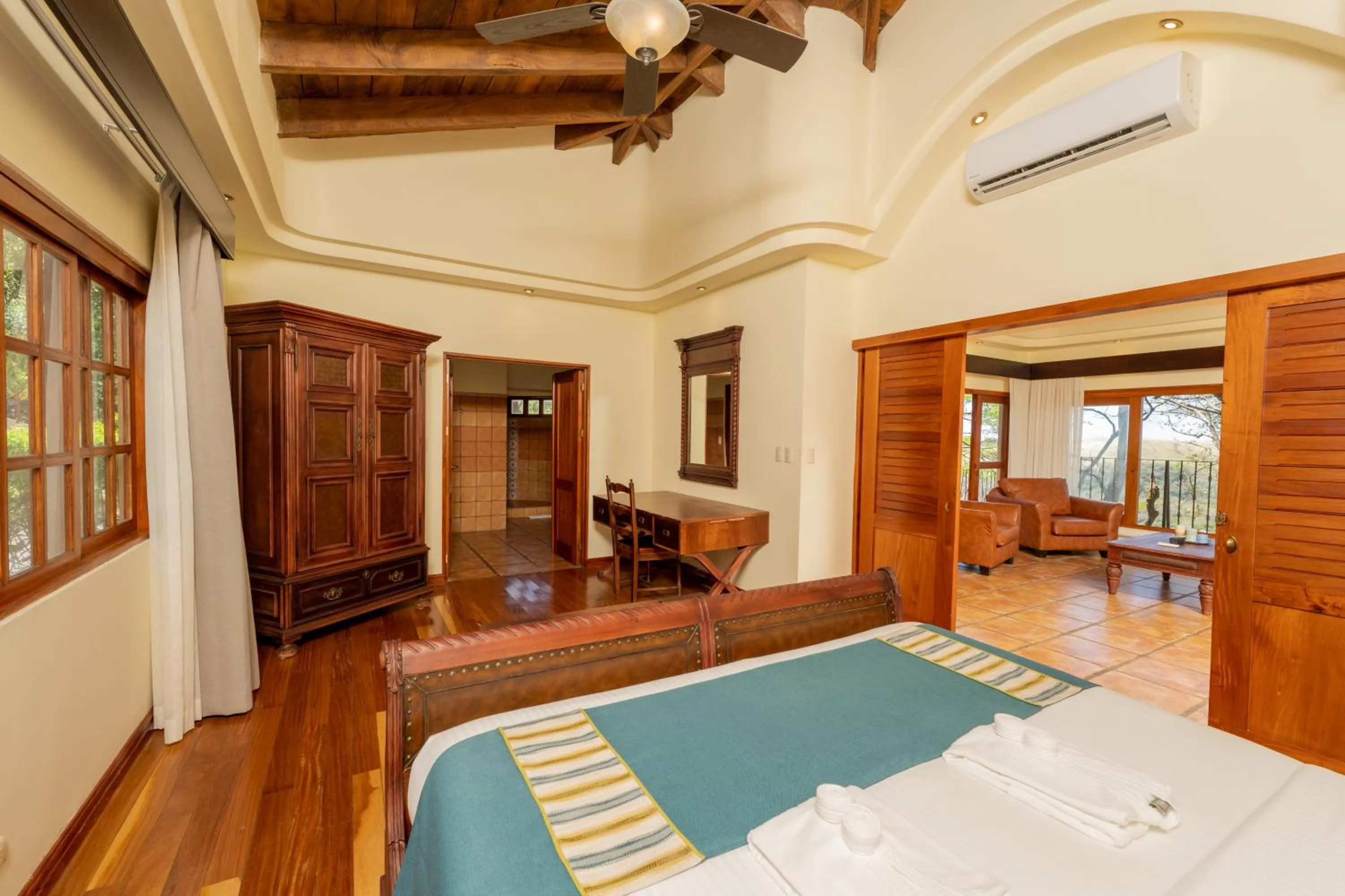 Bedroom, Bed in Borinquen Thermal Resort