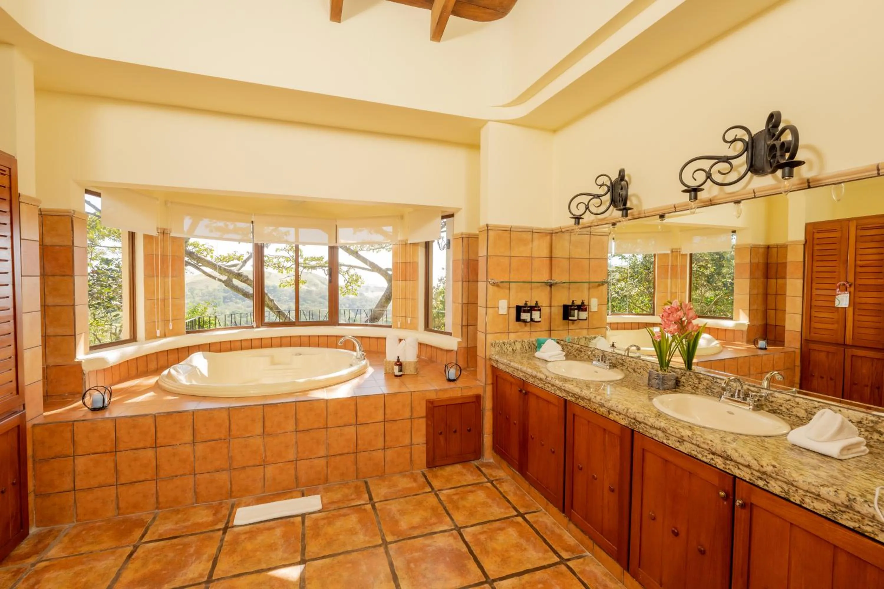 Bathroom in Borinquen Thermal Resort