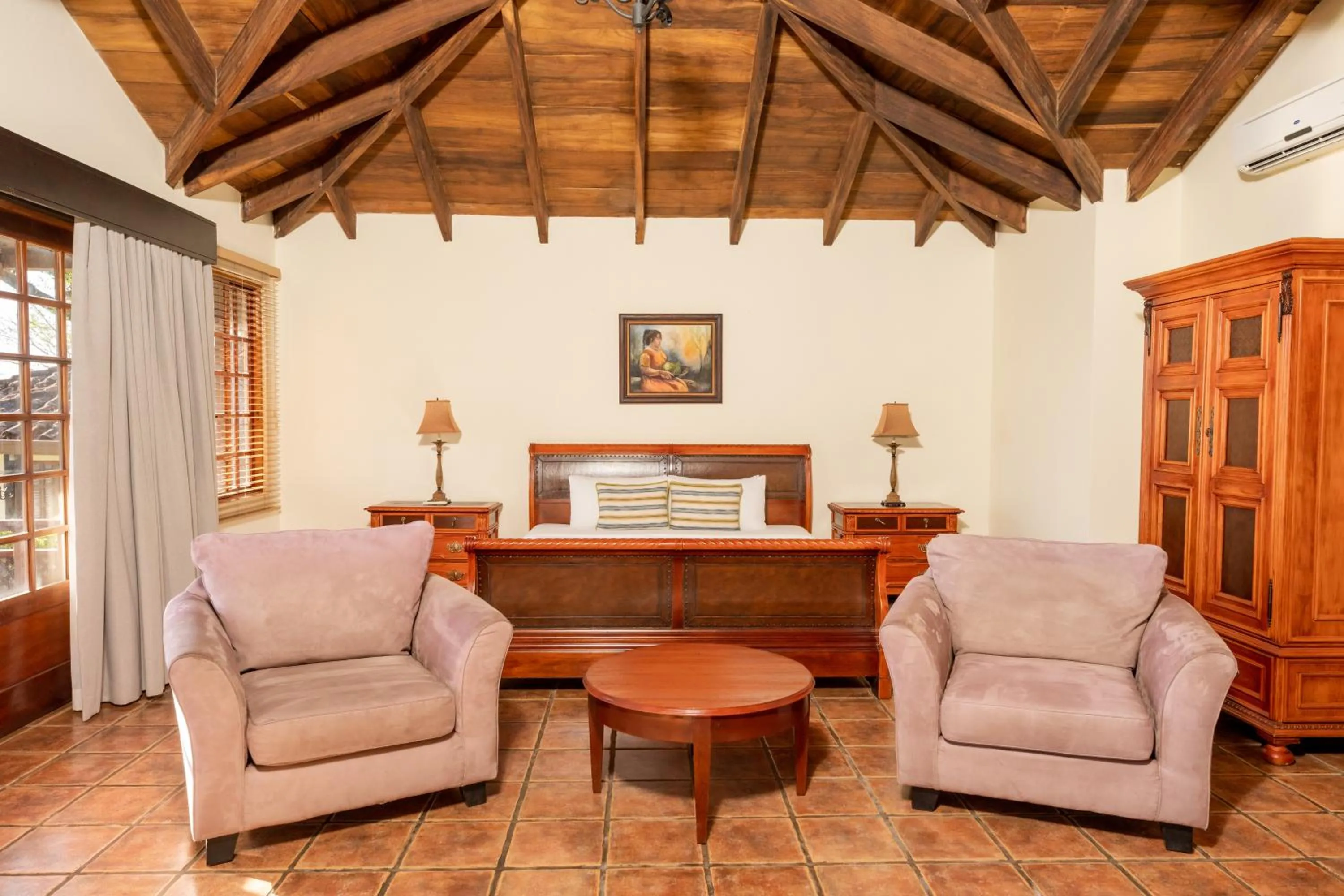 Photo of the whole room in Borinquen Thermal Resort