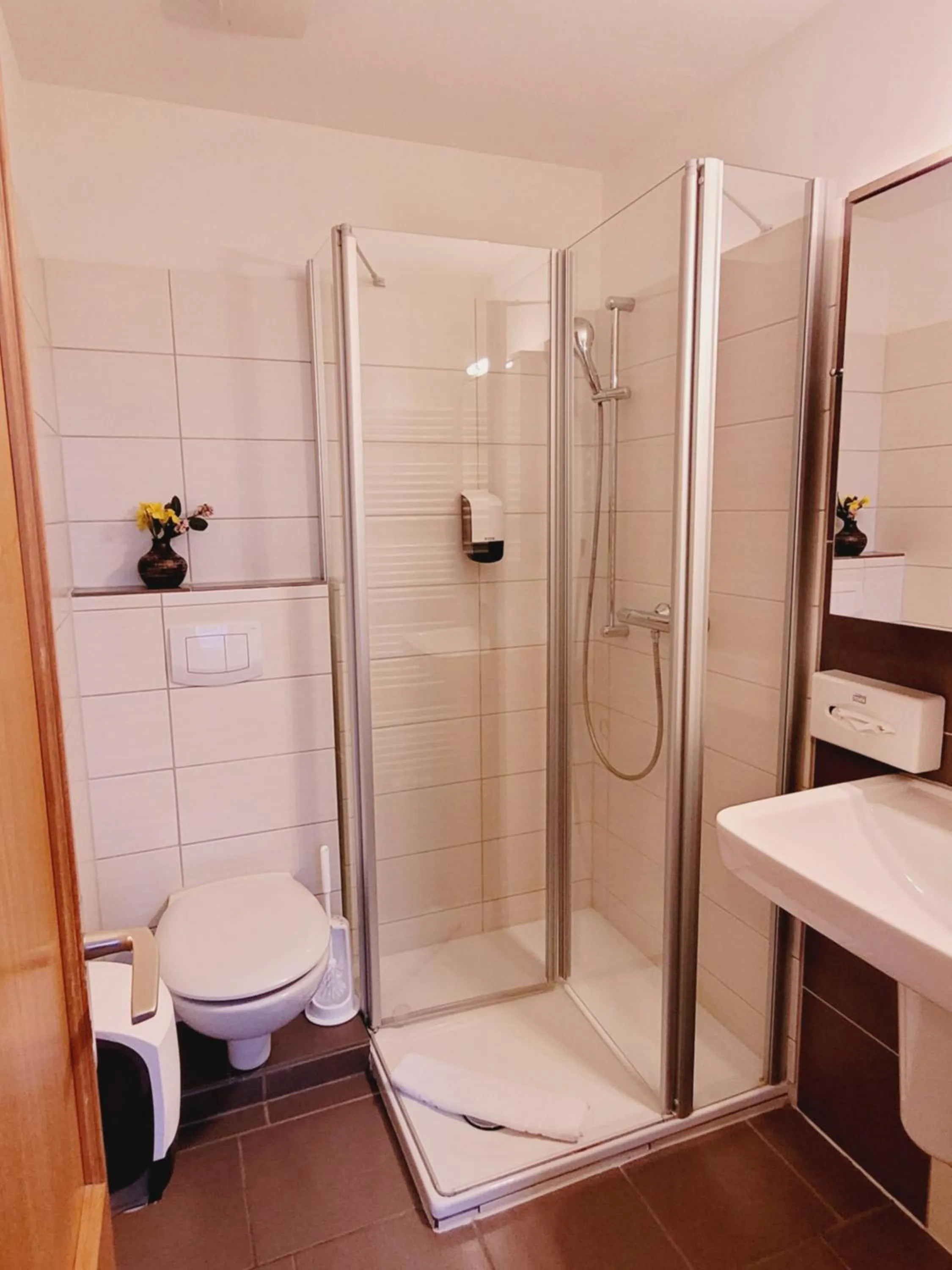 Shower in Hotel Garni Kastanjehoff