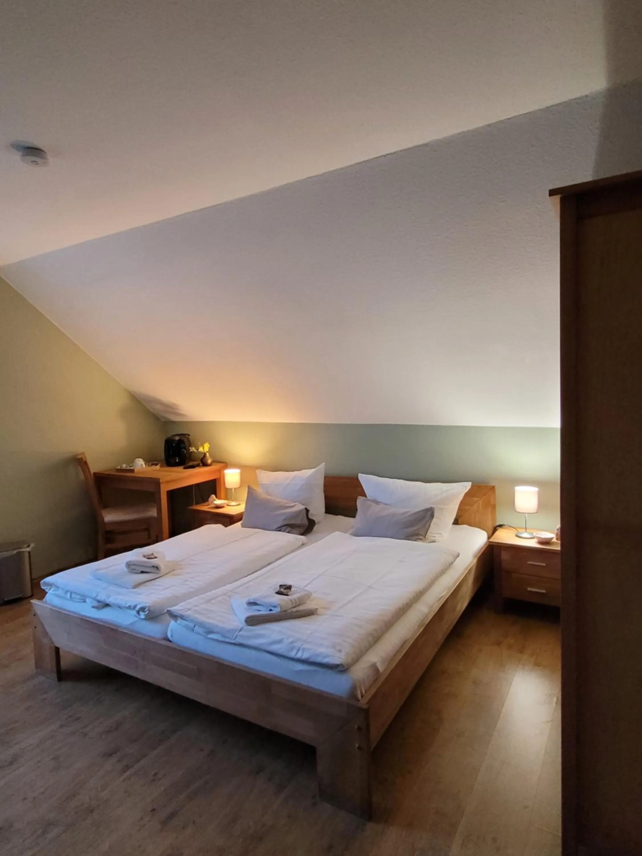 Bed in Hotel Garni Kastanjehoff