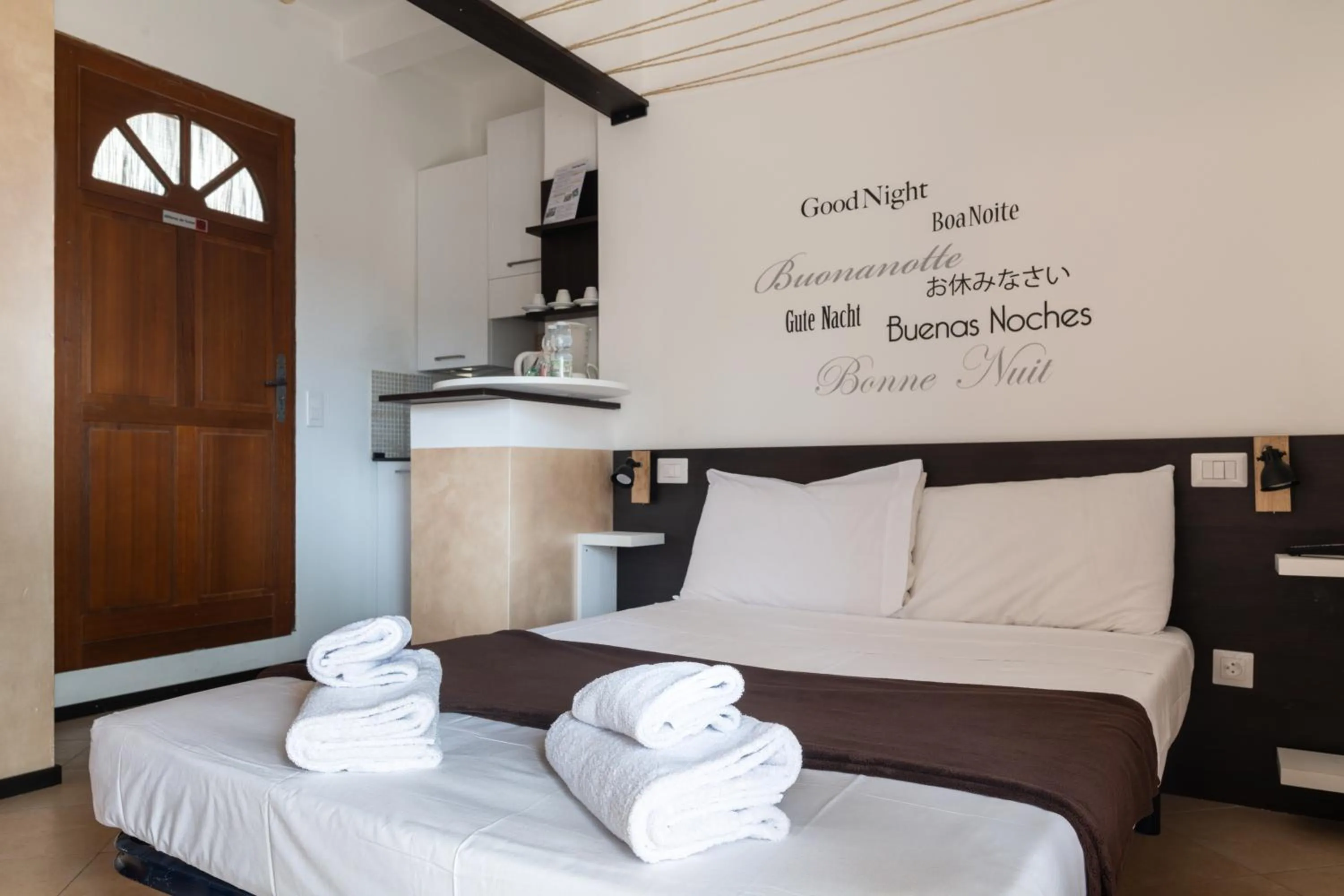 Bed in Villa Azur Cap d'Ail