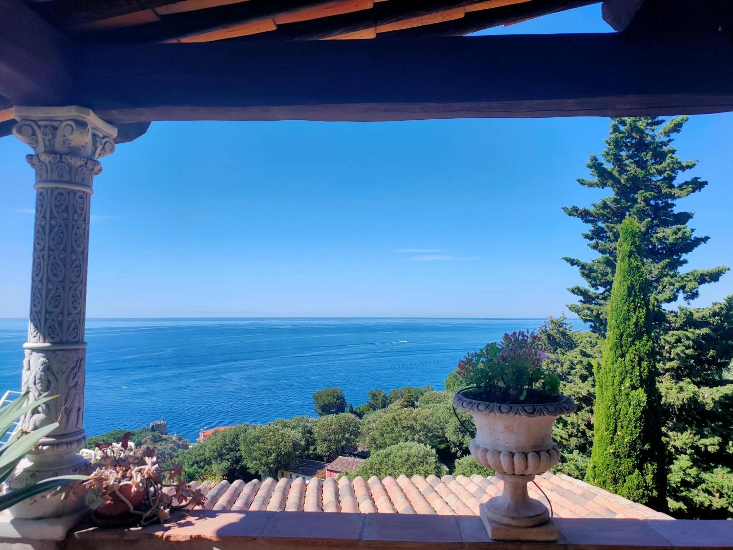 Property building in Villa Azur Cap d'Ail