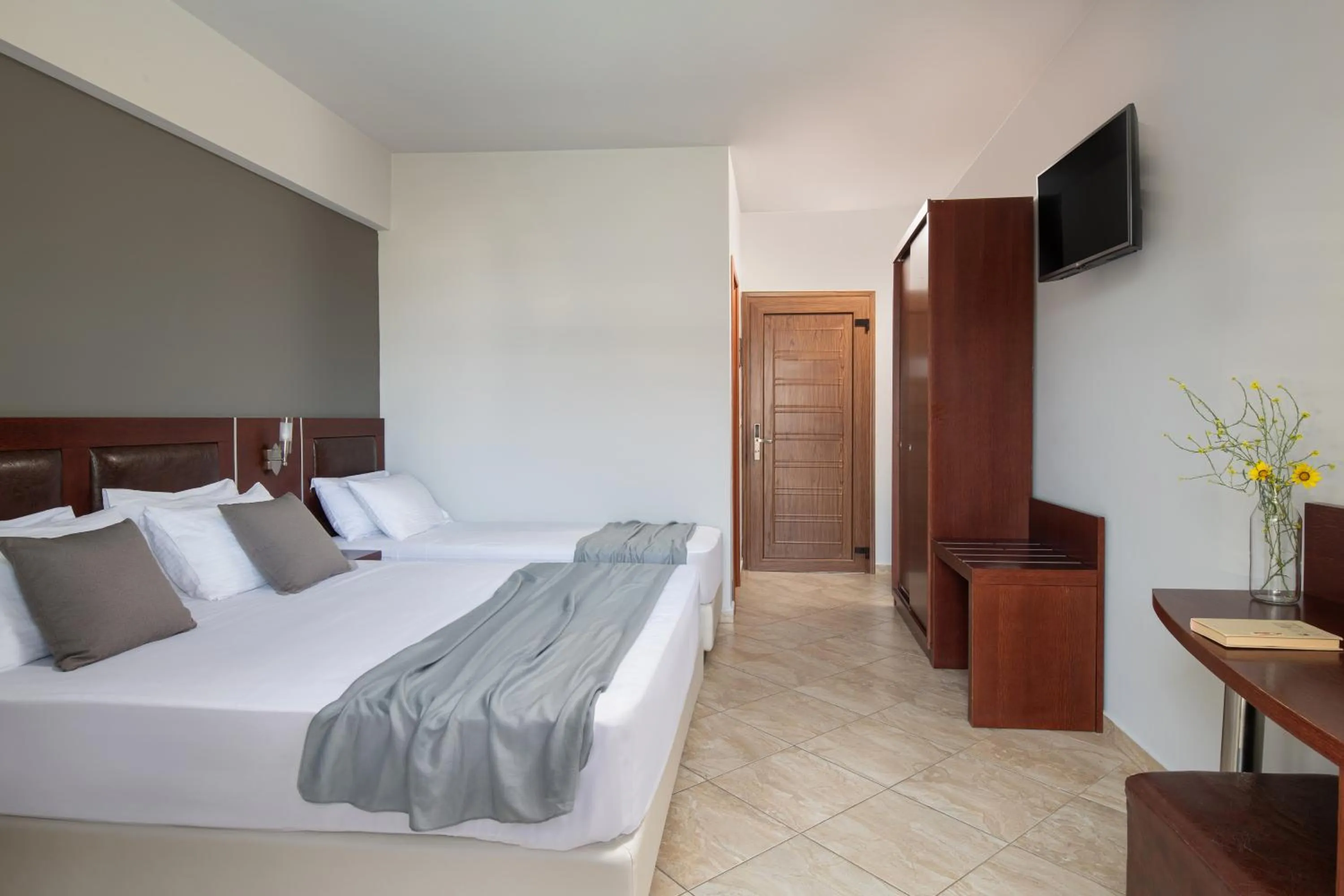 Bedroom, Bed in Hotel Simeon