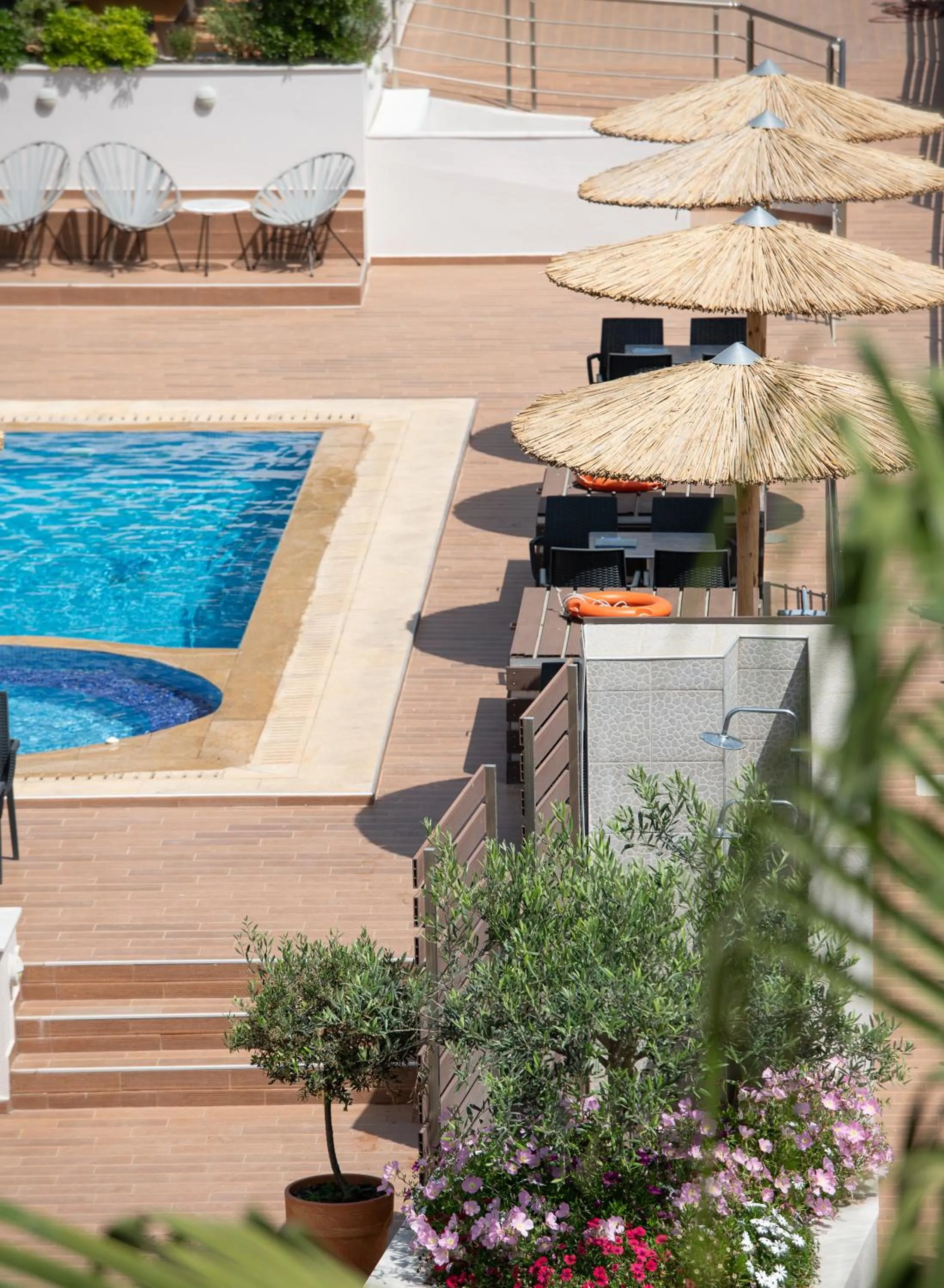 Swimming pool in Hotel Simeon