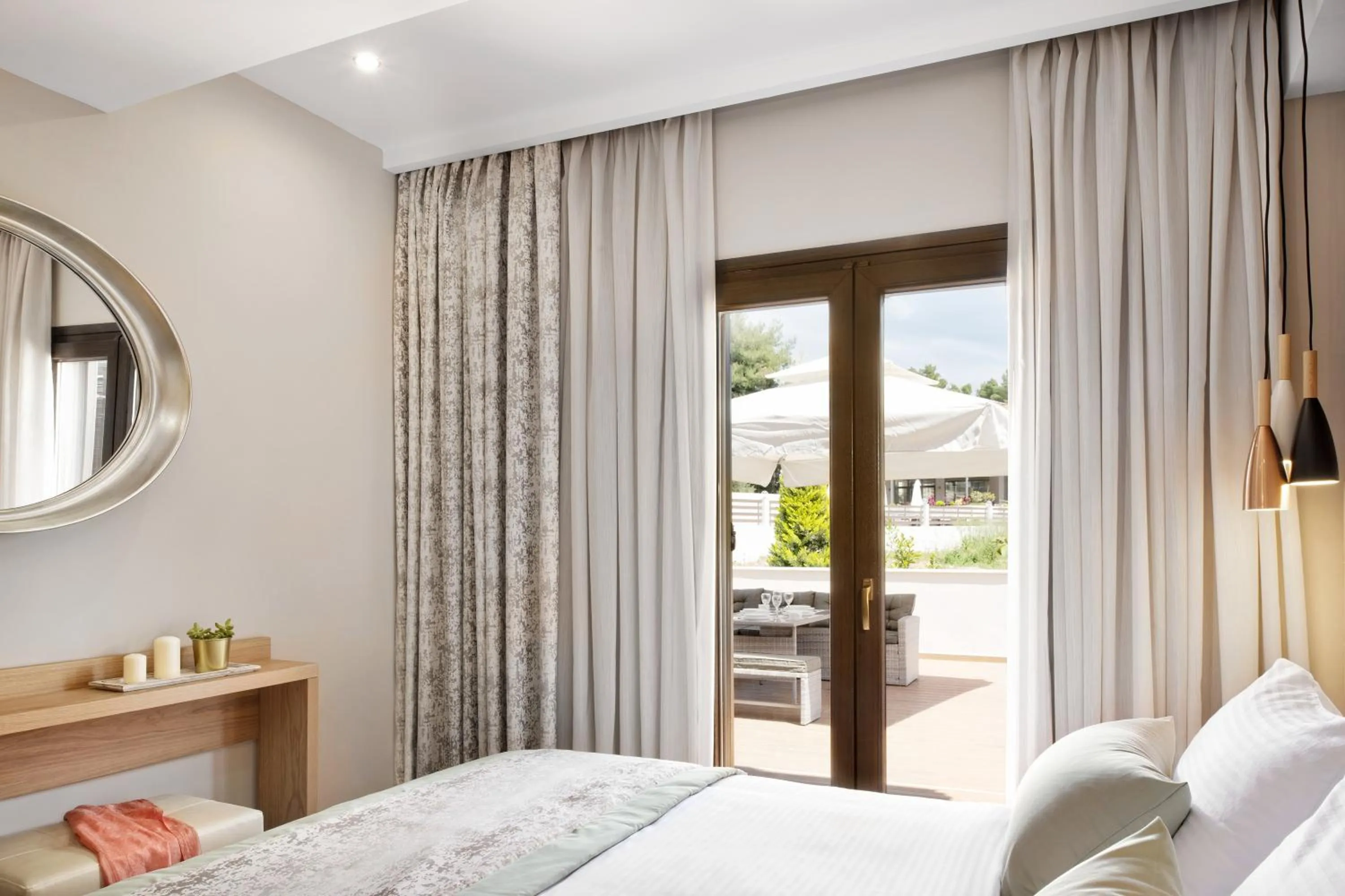 Bedroom, Bed in Hotel Simeon