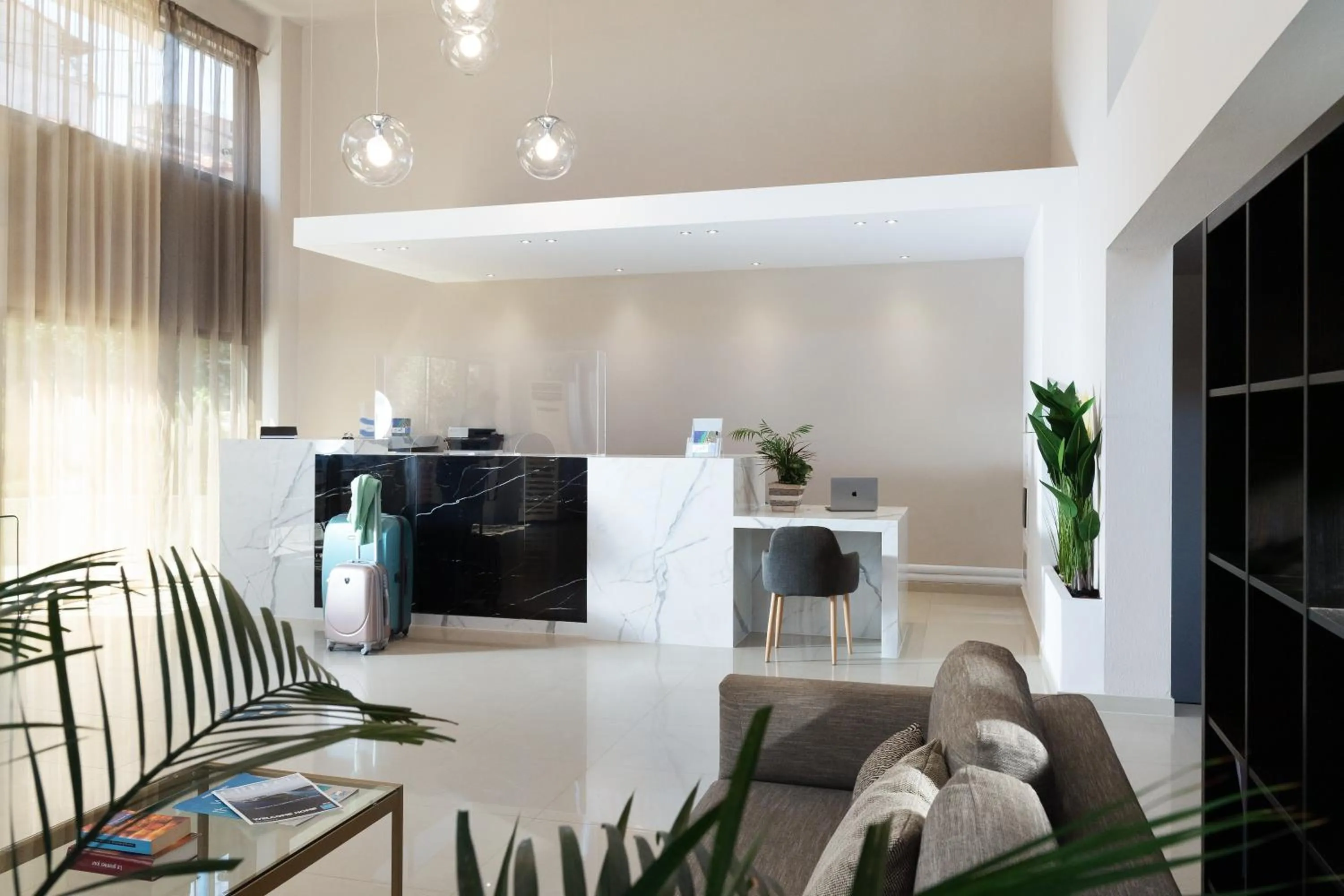 Lobby or reception in Hotel Simeon