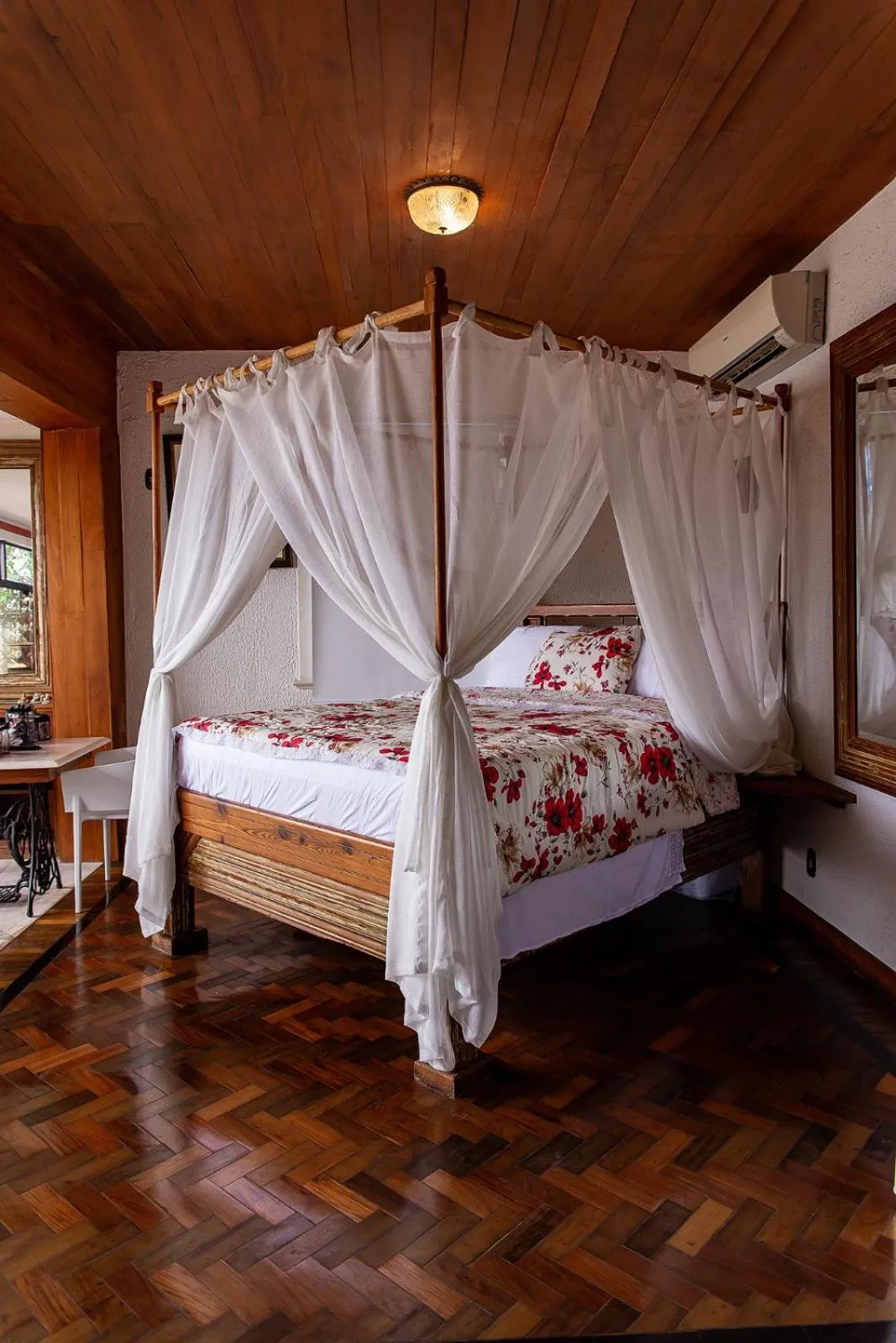 Bed in Mansion Aline