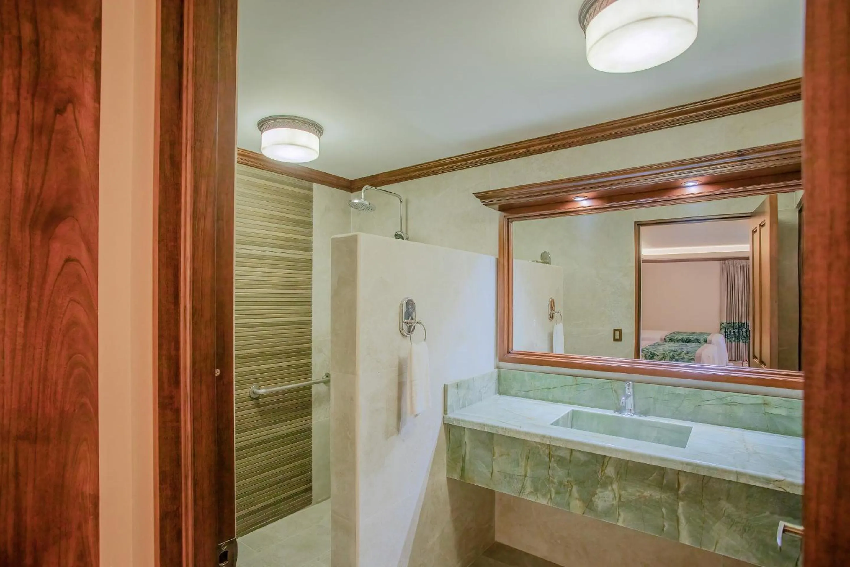 Bathroom in Hotel Los Lagos Spa & Resort