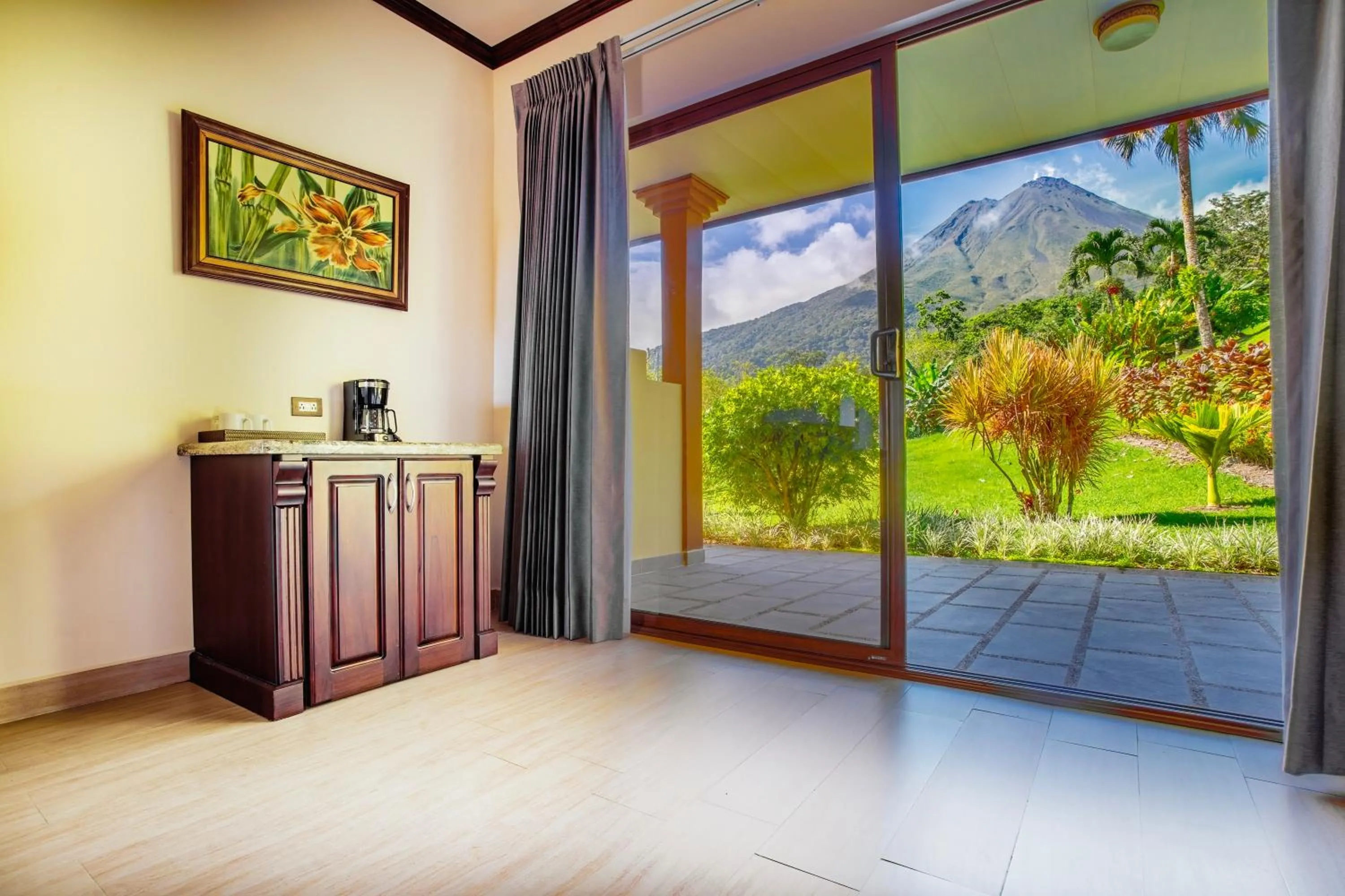 Garden view in Hotel Los Lagos Spa & Resort