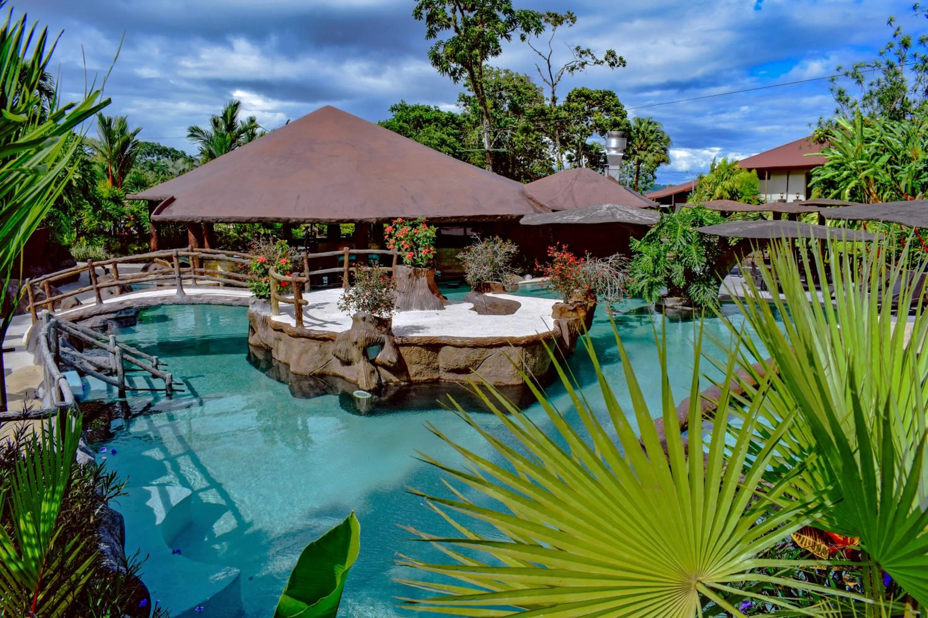 Swimming pool in Hotel Los Lagos Spa & Resort