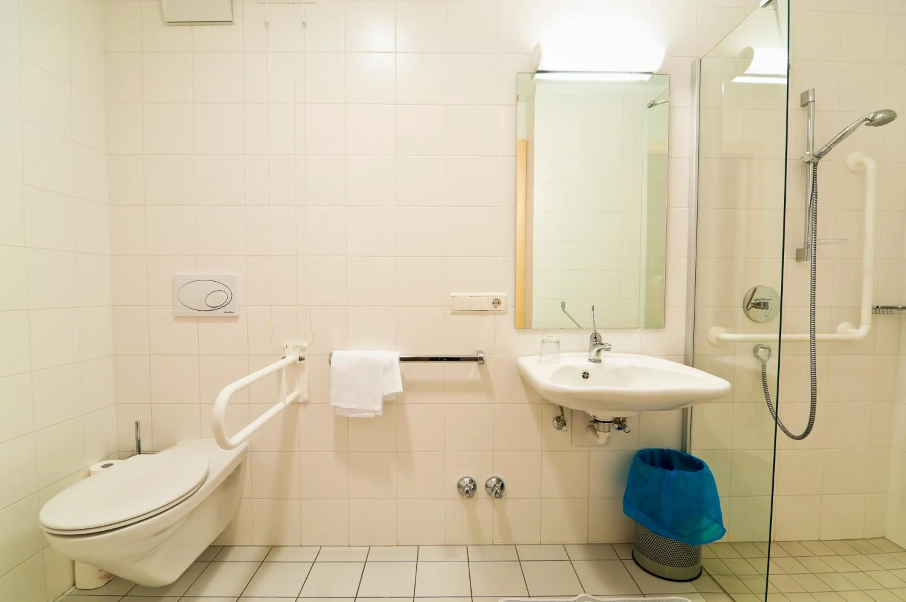 Bathroom in Kolpinghaus Bolzano