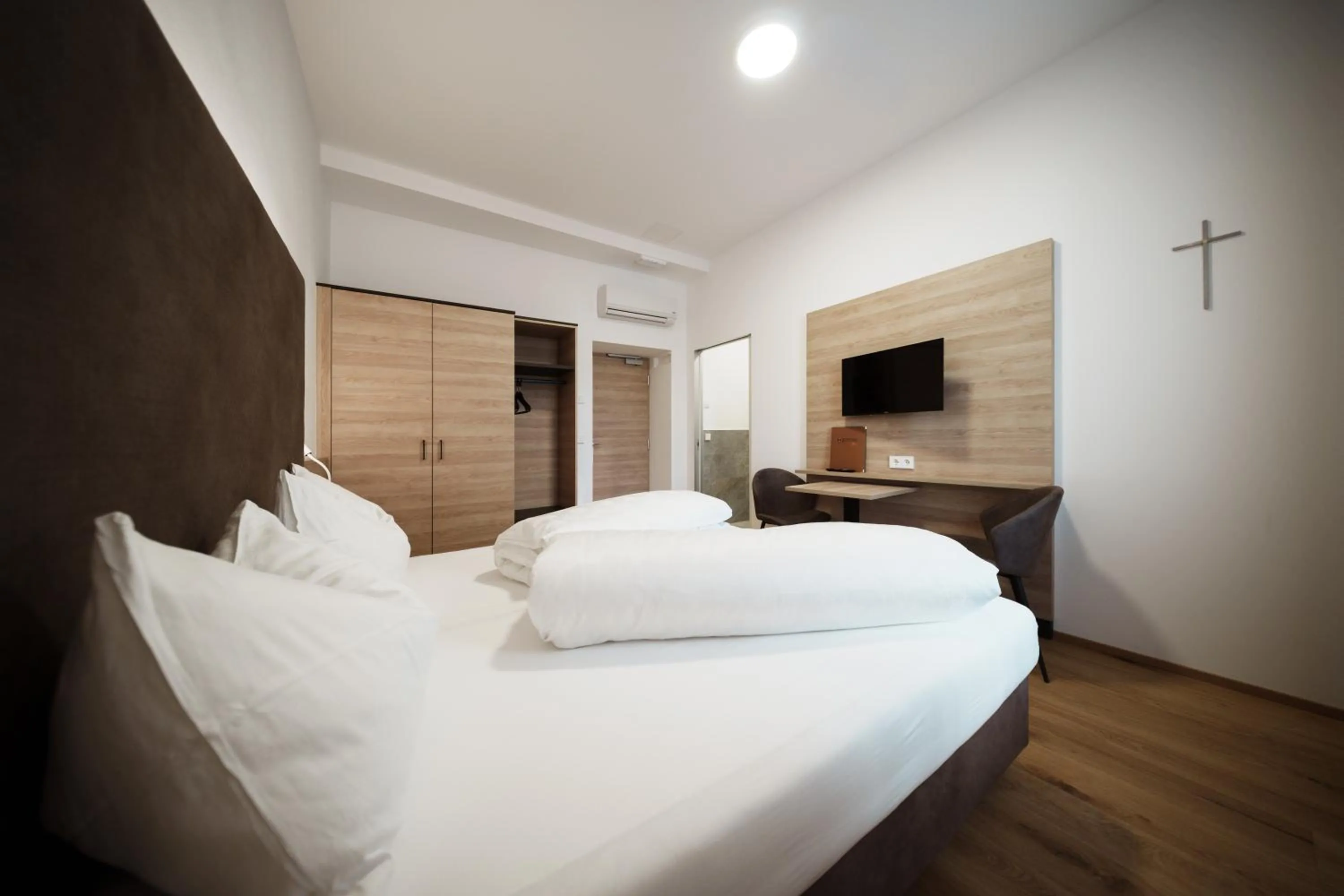 Bed in Kolpinghaus Bolzano