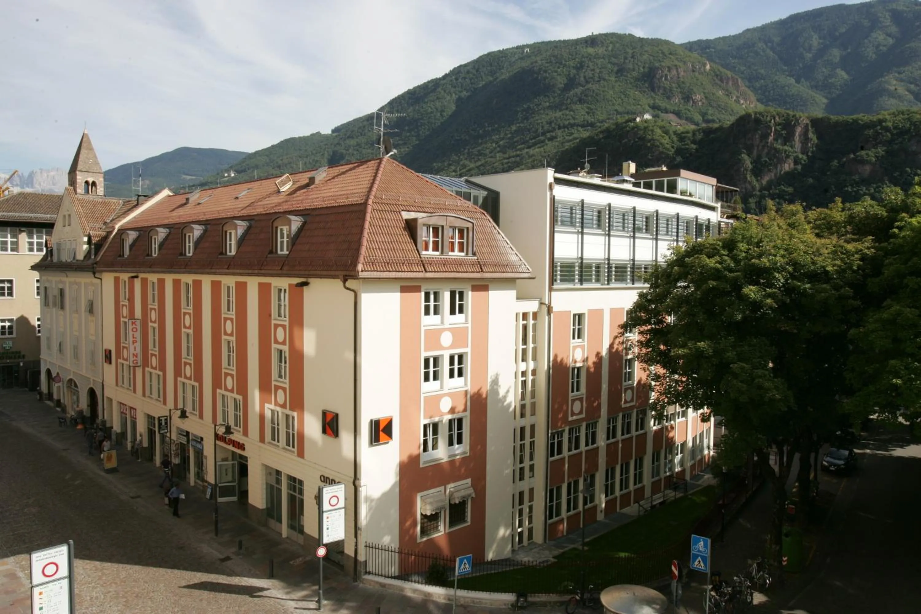 Facade/entrance in Kolpinghaus Bolzano