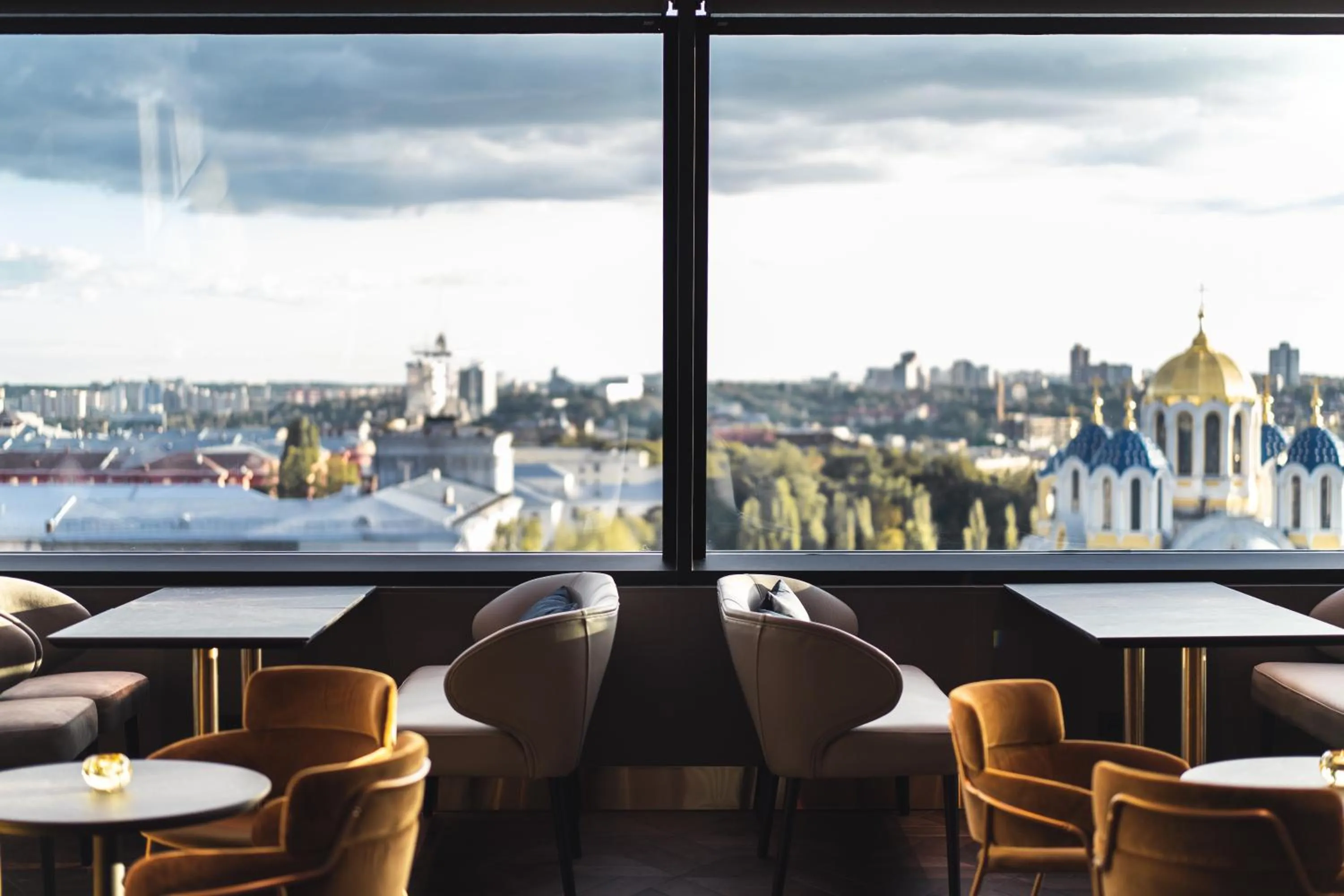 Food and drinks in 11 Mirrors Design Hotel