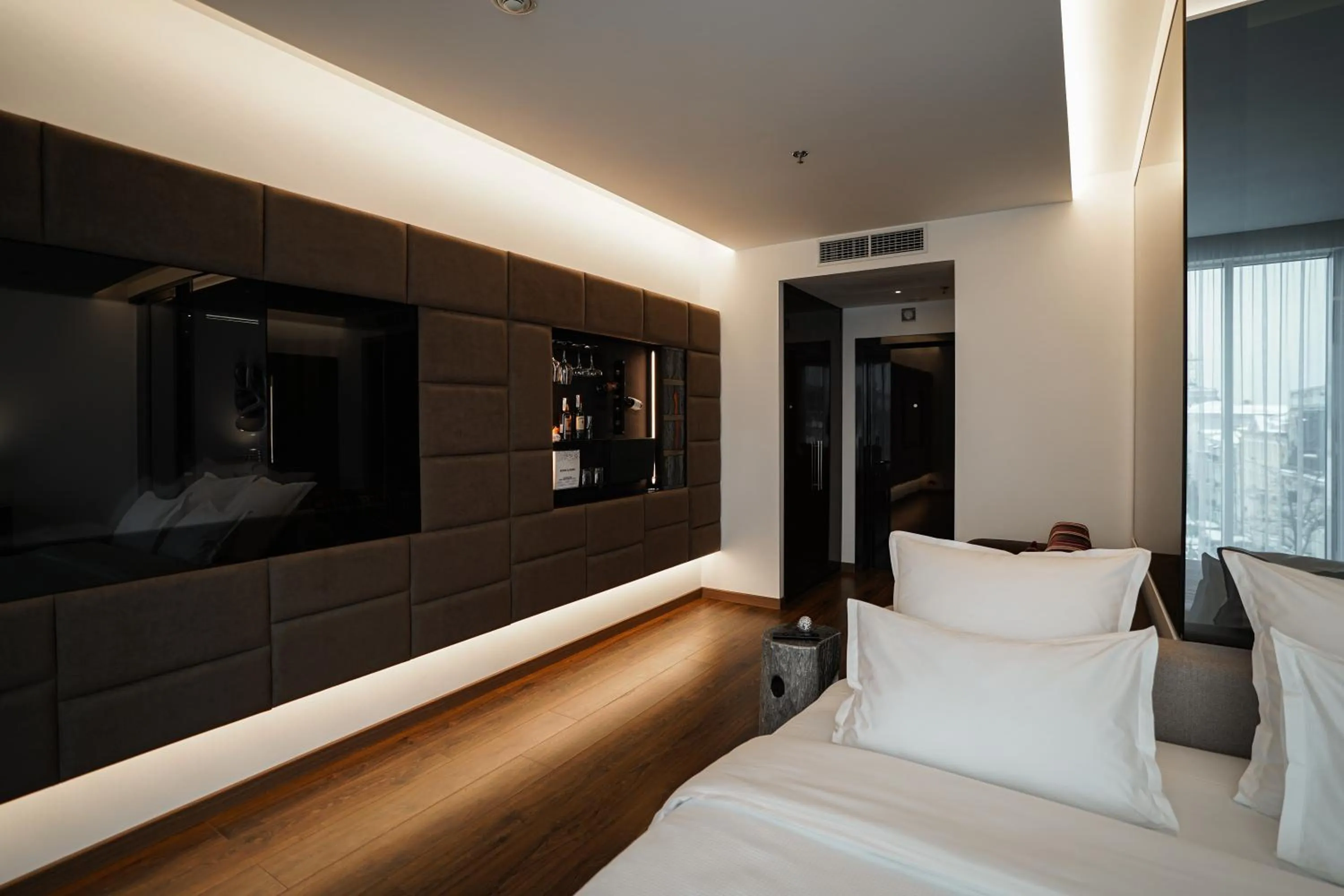 Bed in 11 Mirrors Design Hotel