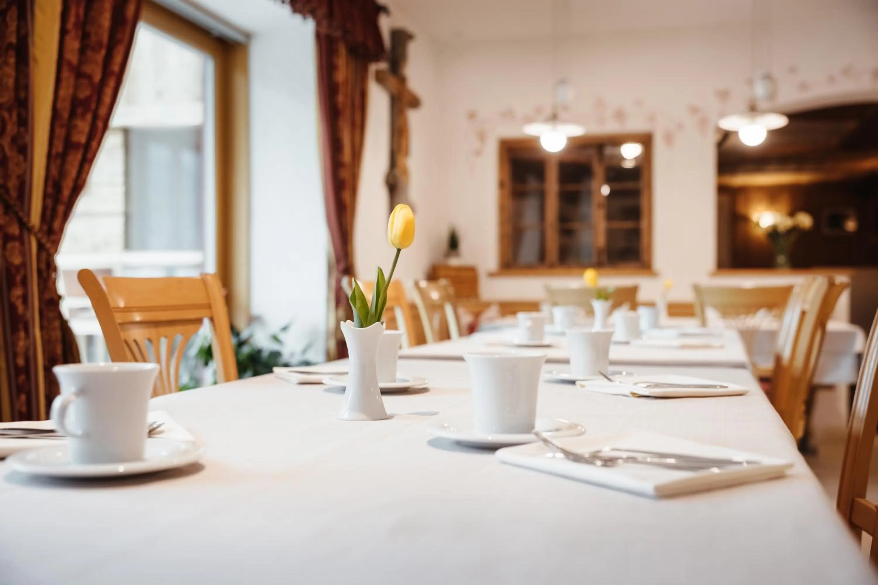 Restaurant/places to eat in Garni Ciasa Urban