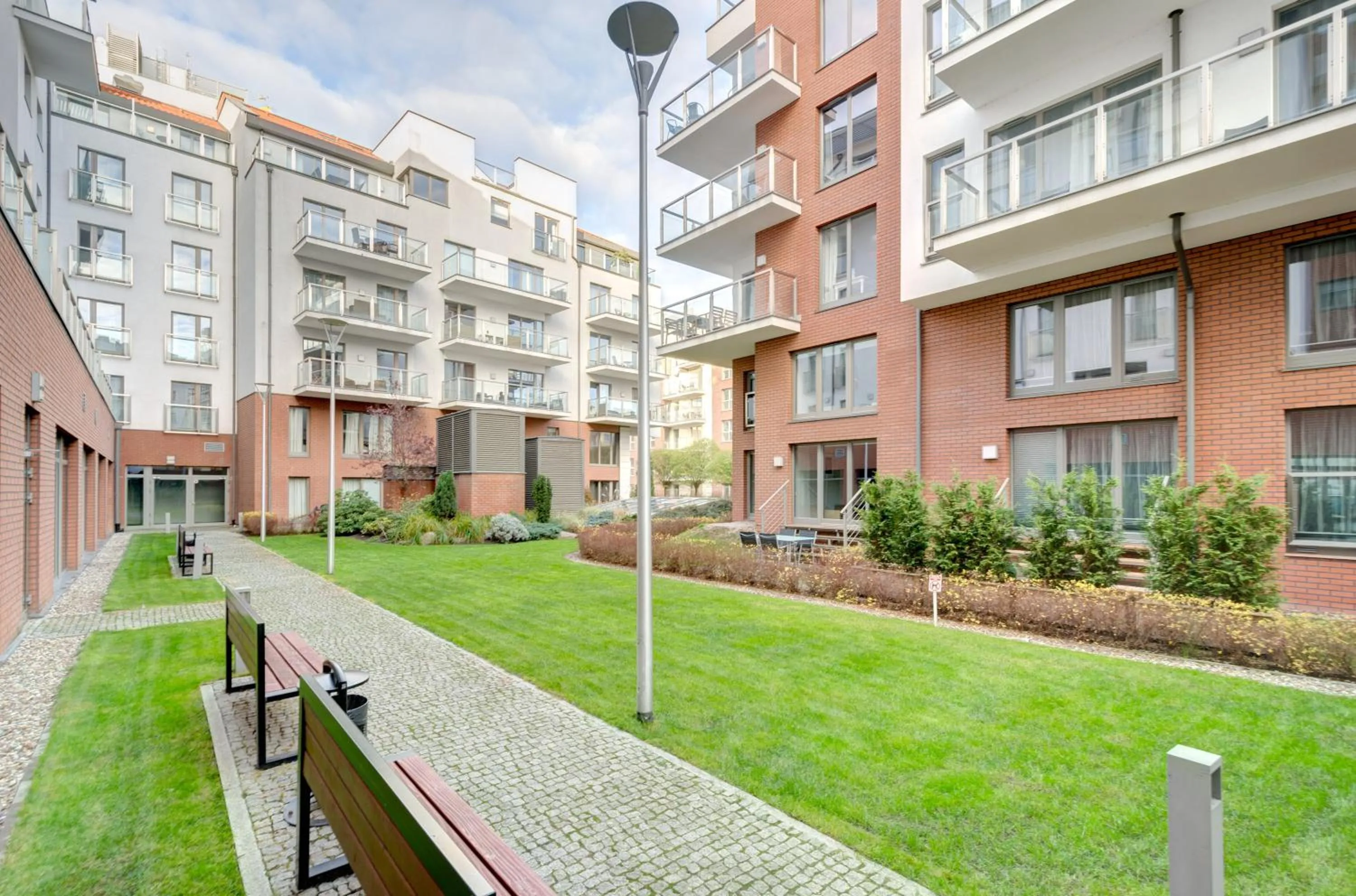 Property building in Dom & House – Old Town Waterlane