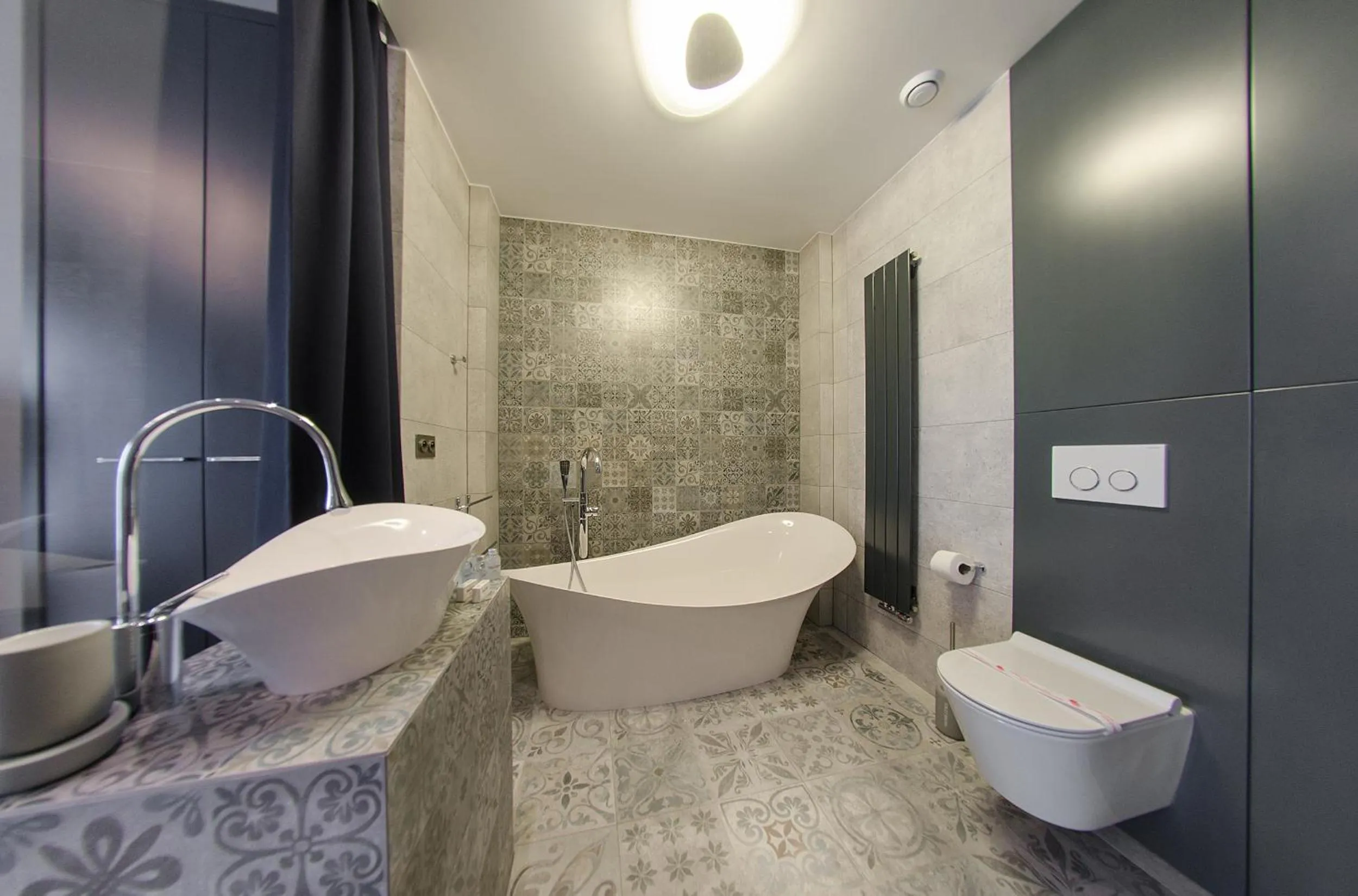 Toilet in Dom & House – Old Town Waterlane