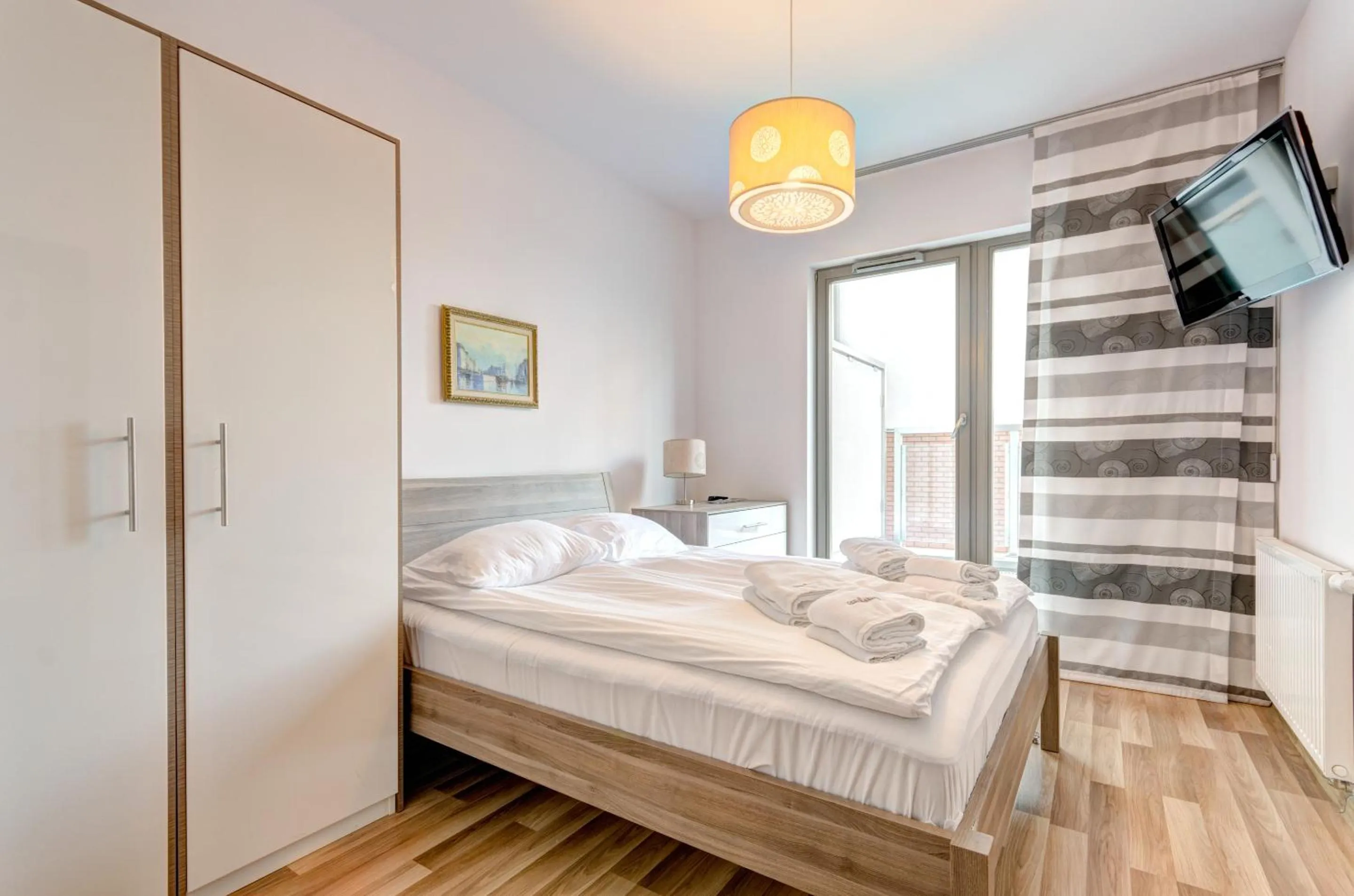 Bed in Dom & House – Old Town Waterlane