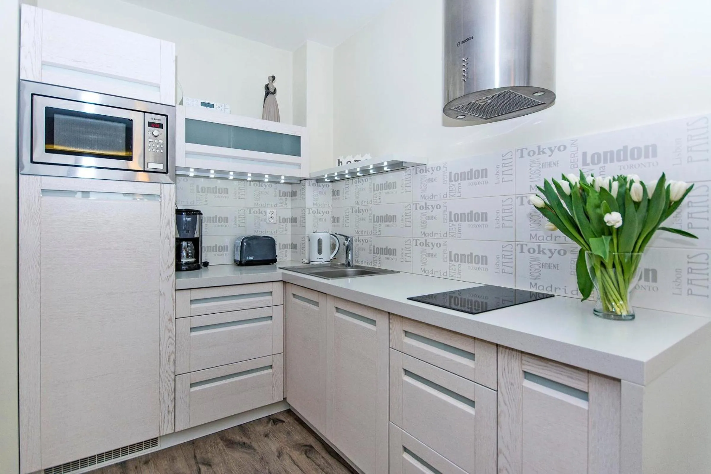 Kitchen or kitchenette in Dom & House – Old Town Waterlane