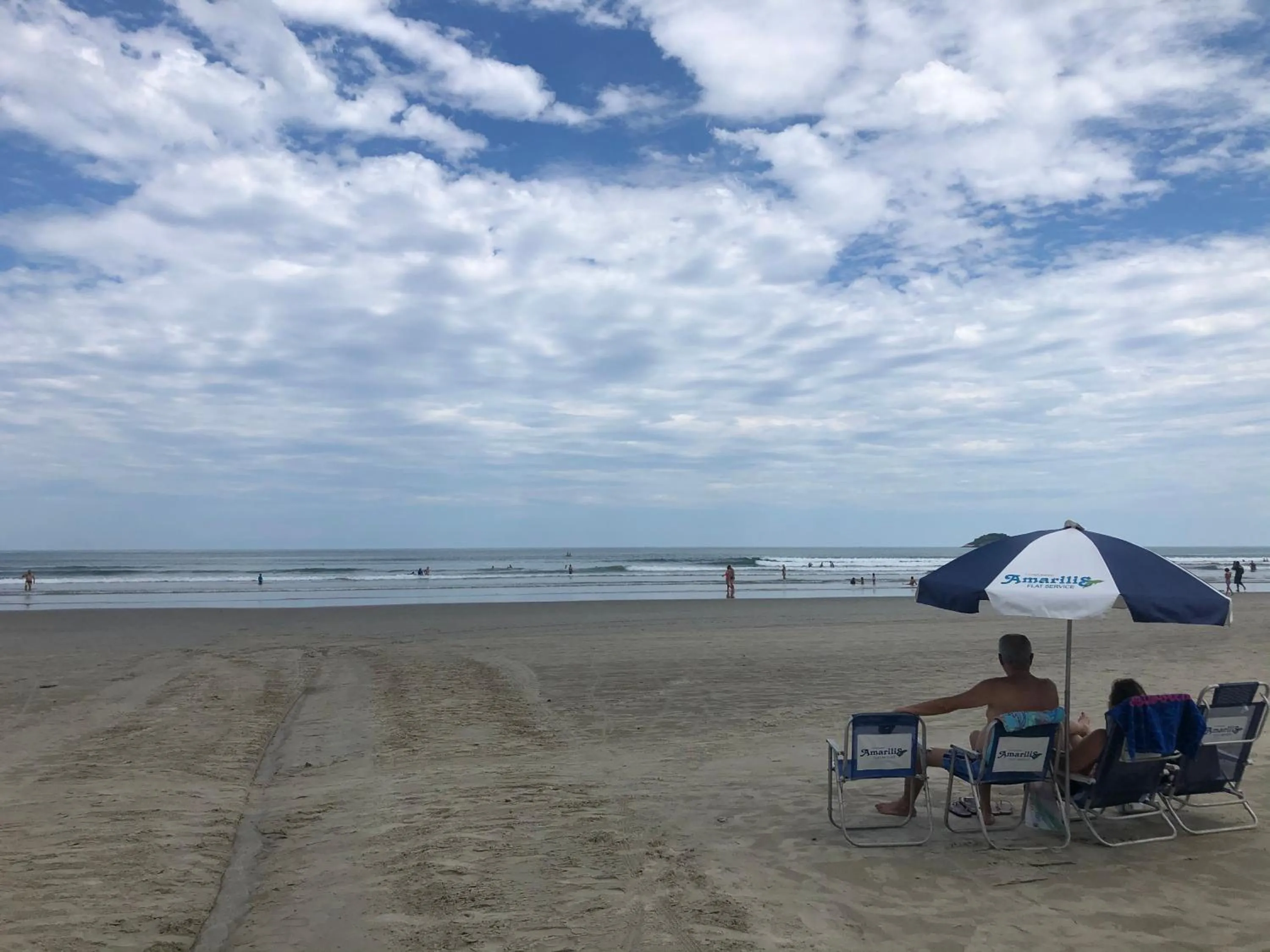 Nearby landmark in Flat estudio 110 Amarilis Riviera de São Lourenço, 03 piscina climatizada, serviço de hotelaria, limpesa e troca de toalhas diária, carregador veiculo elétrico e servico de praia finais de semana WiFi 500