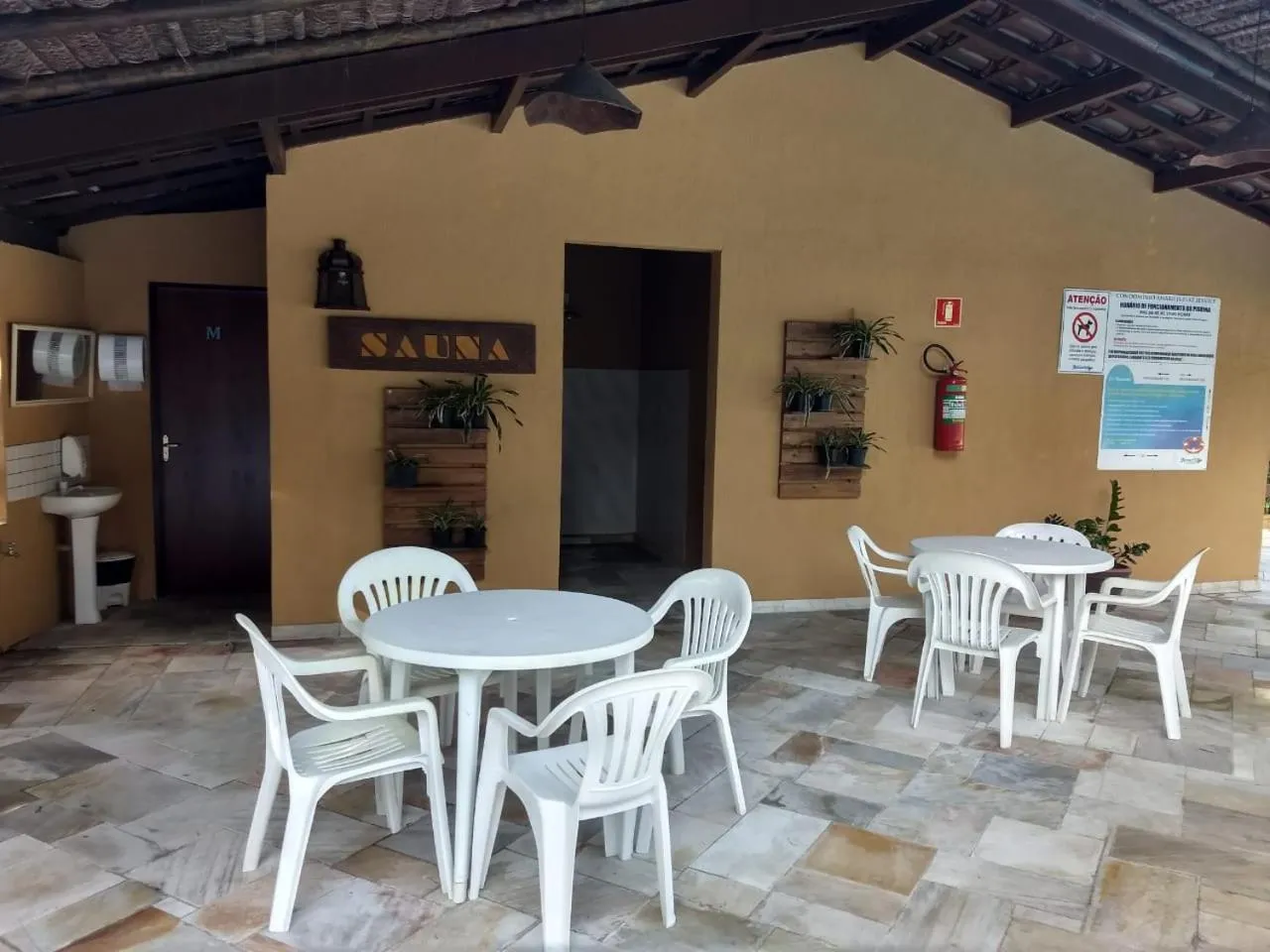 Sauna in Flat estudio 110 Amarilis Riviera de São Lourenço, 03 piscina climatizada, serviço de hotelaria, limpesa e troca de toalhas diária, carregador veiculo elétrico e servico de praia finais de semana WiFi 500