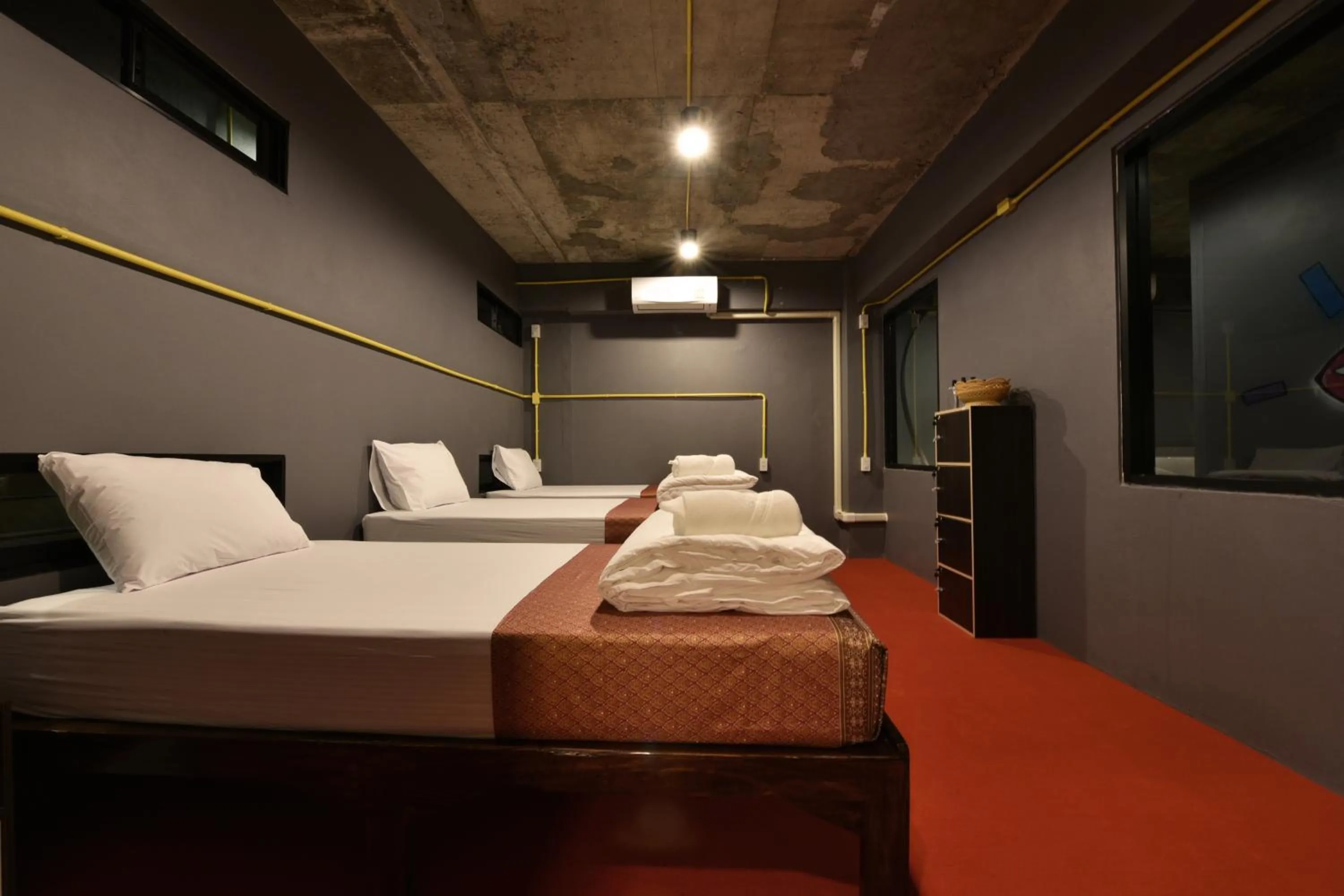 Bed in 248 STREET HOSTEL