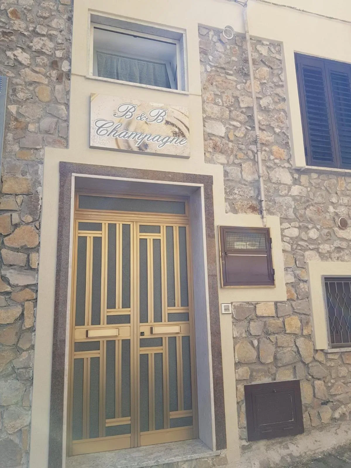 Facade/entrance in Bed and Breakfast Champagne