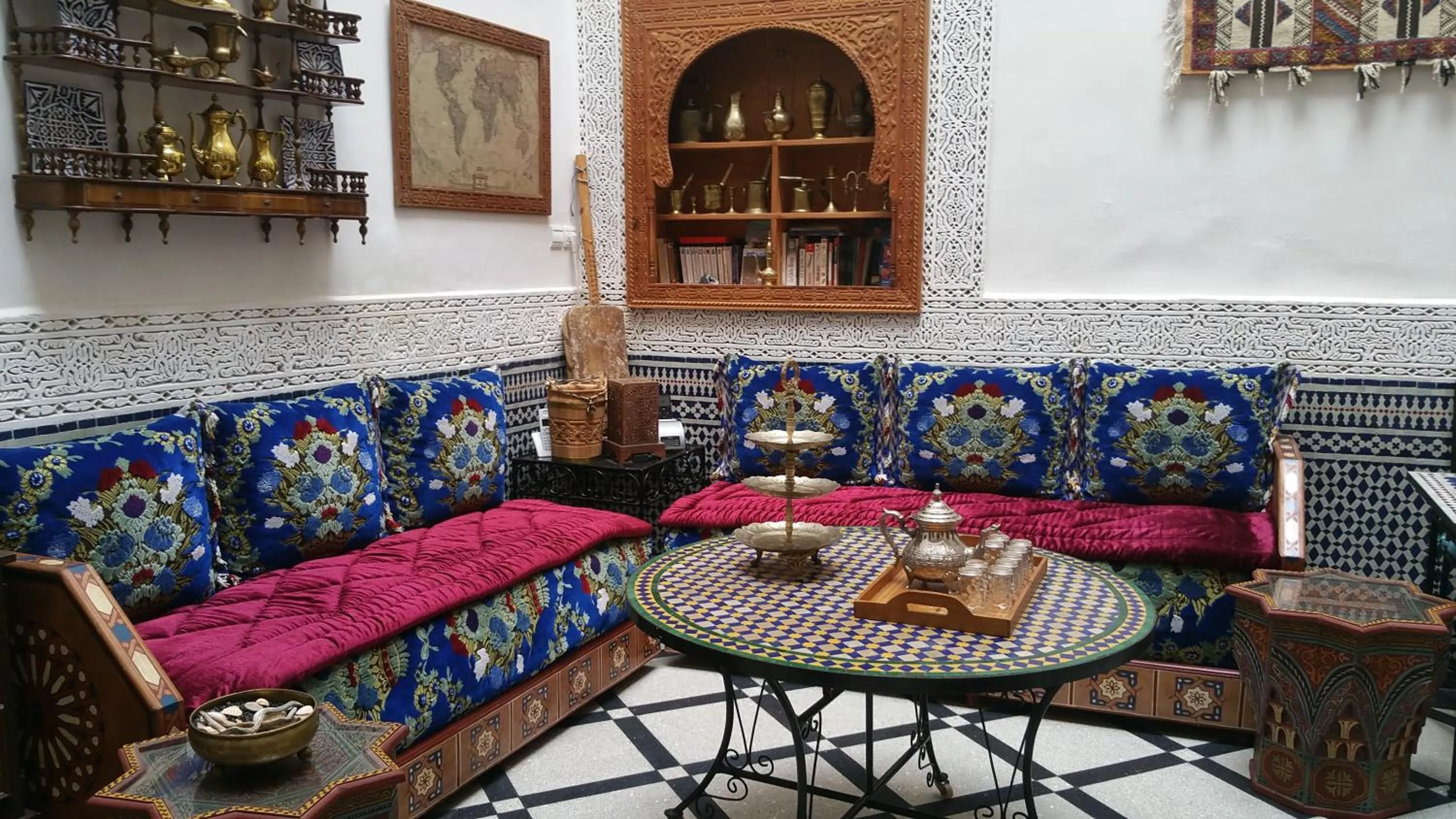 Decorative detail in Dar Hayati