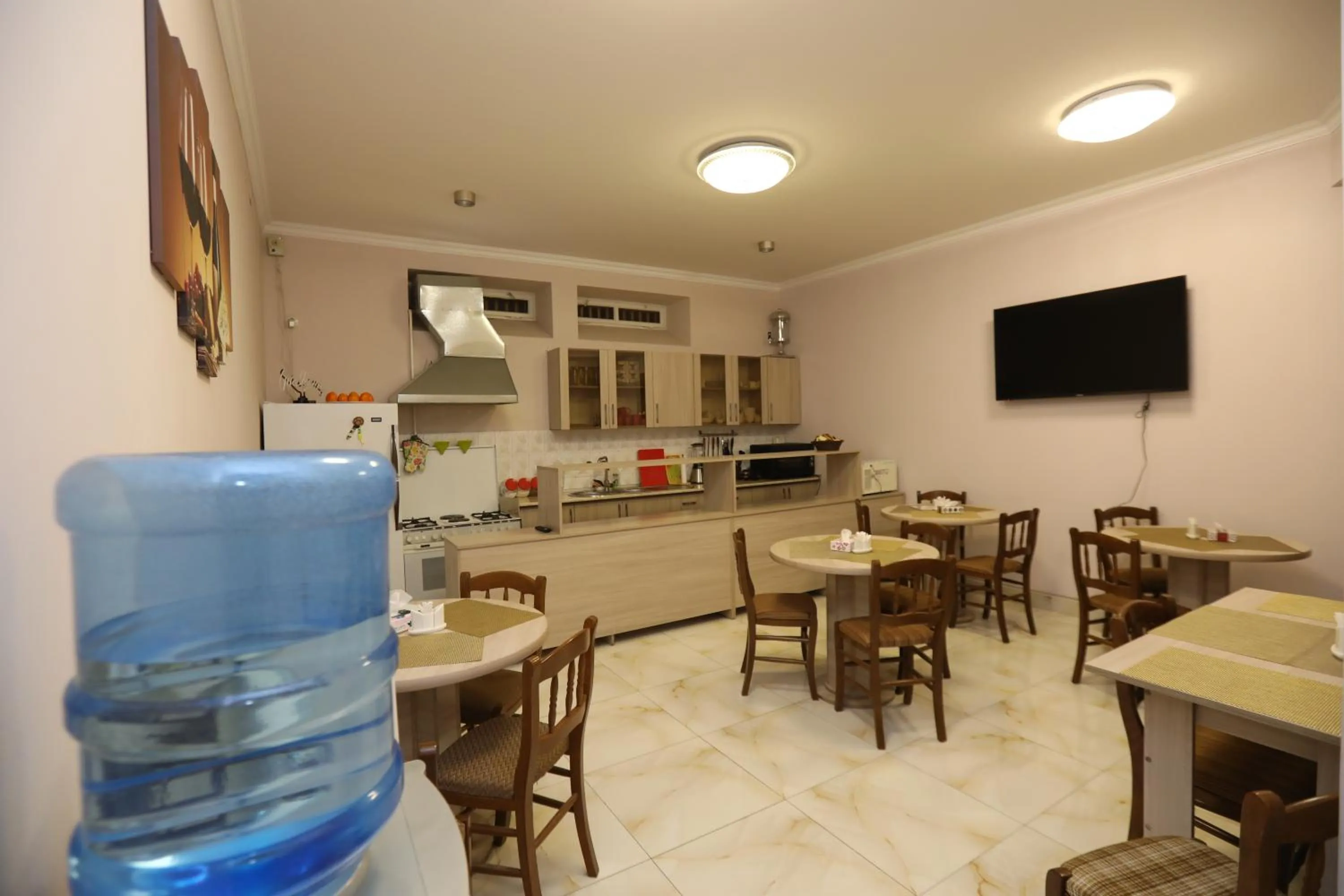 Restaurant/places to eat in Alba Hotel Yerevan