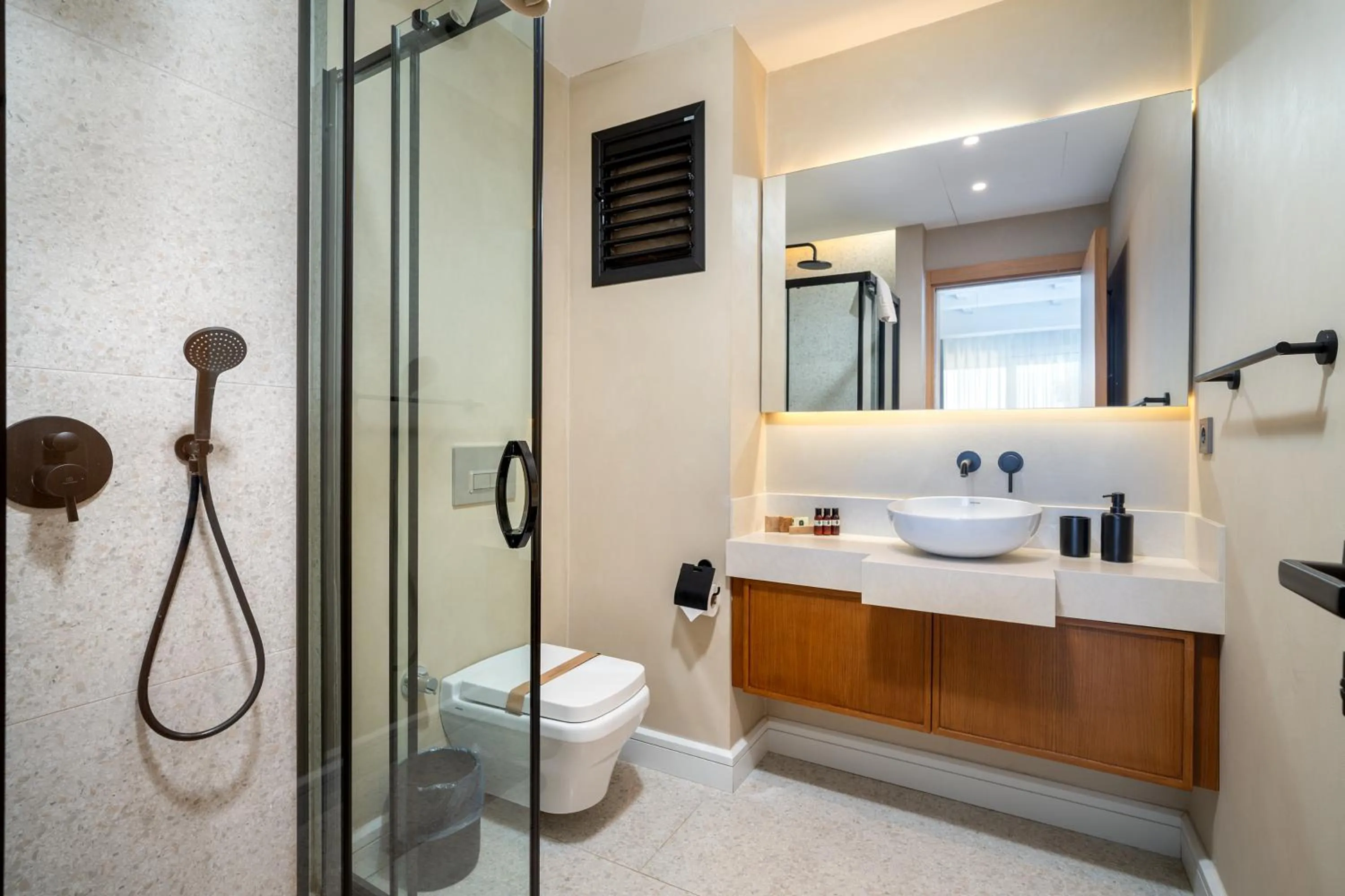 Bathroom in Dalyan Residence & Suites