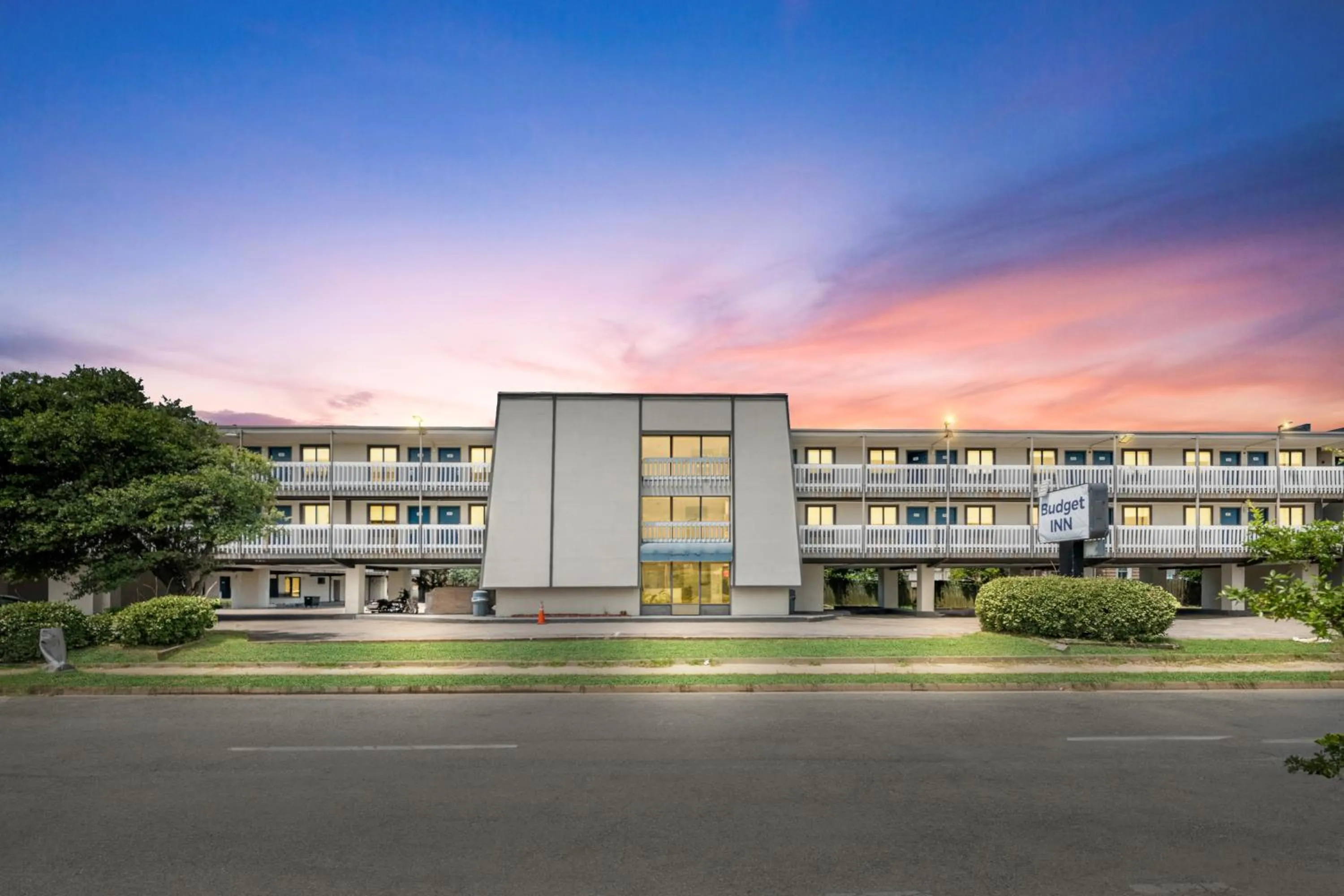 Budget Inn-Norfolk, VA - Oceanview