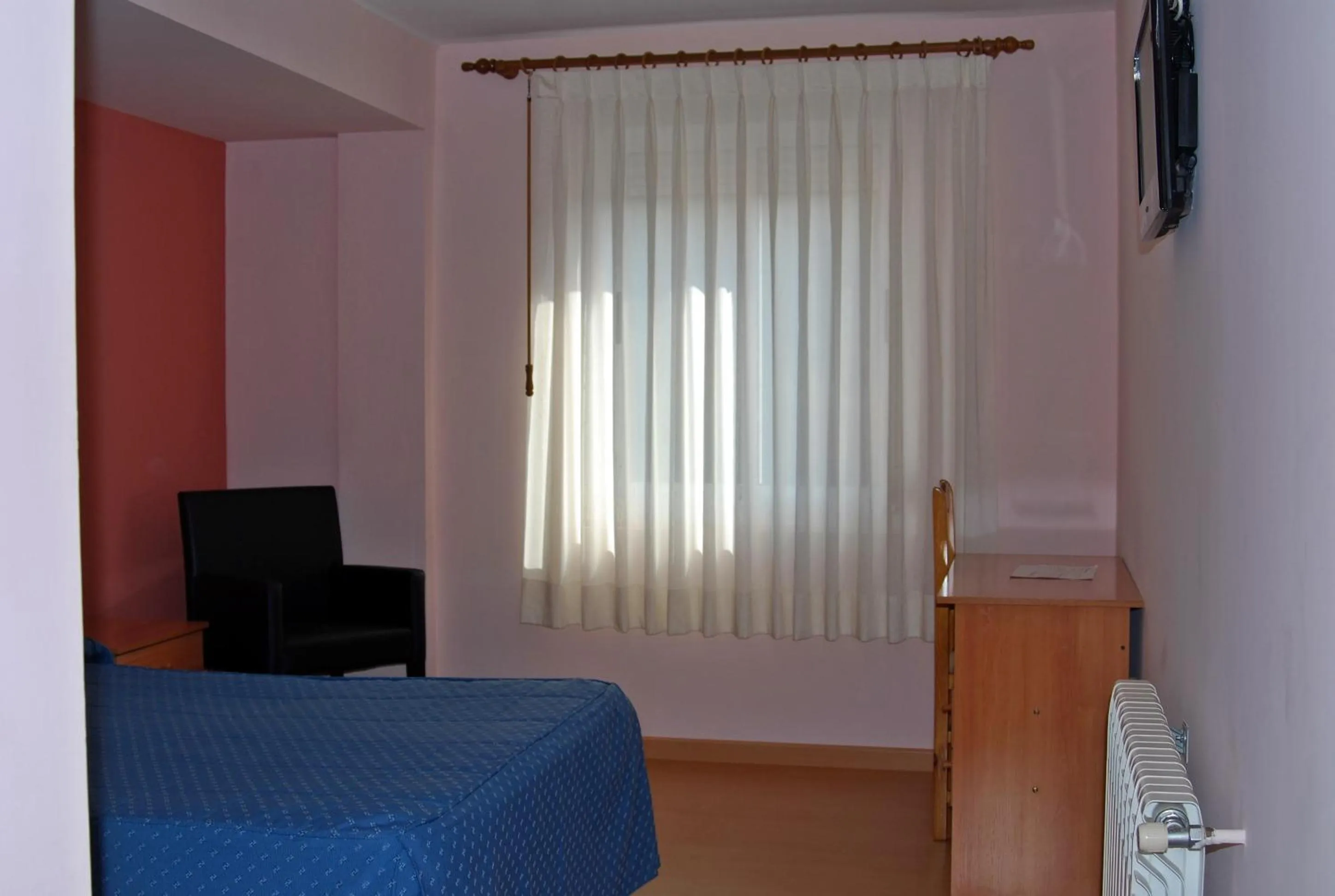 Bedroom, Bed in Hotel Gil