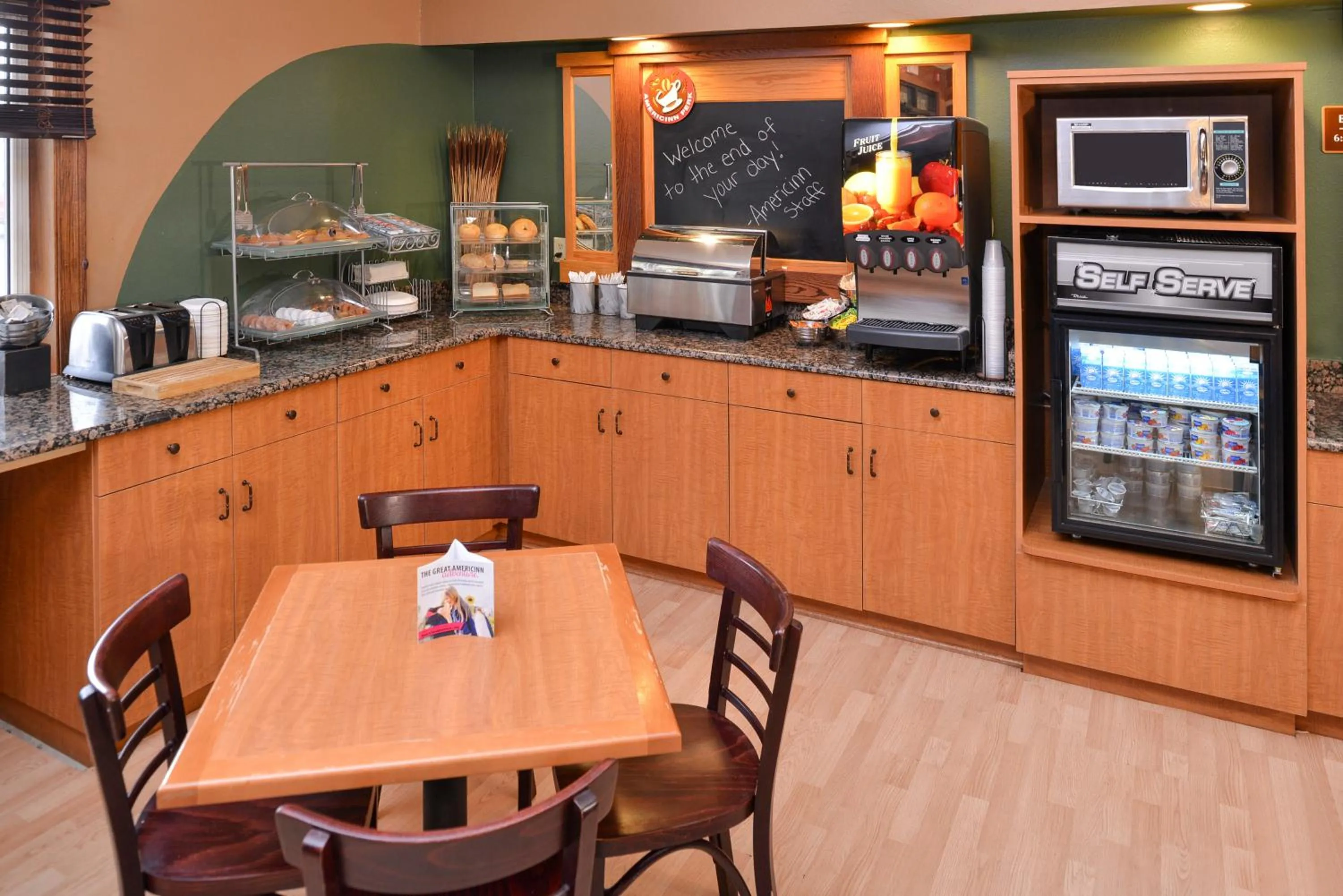 Restaurant/places to eat in AmericInn by Wyndham St Cloud MN I-94